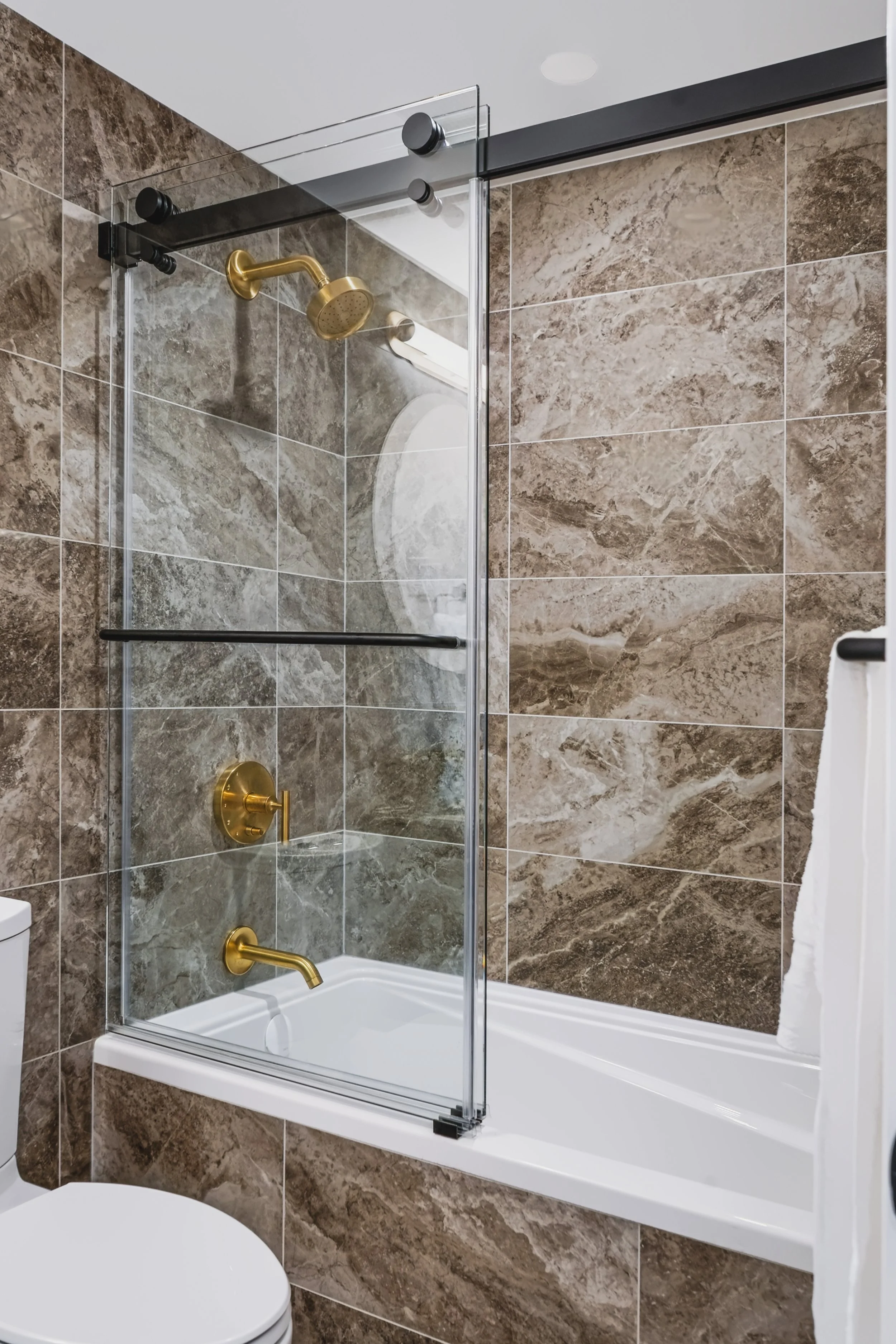 Aqua1408-13.jpg