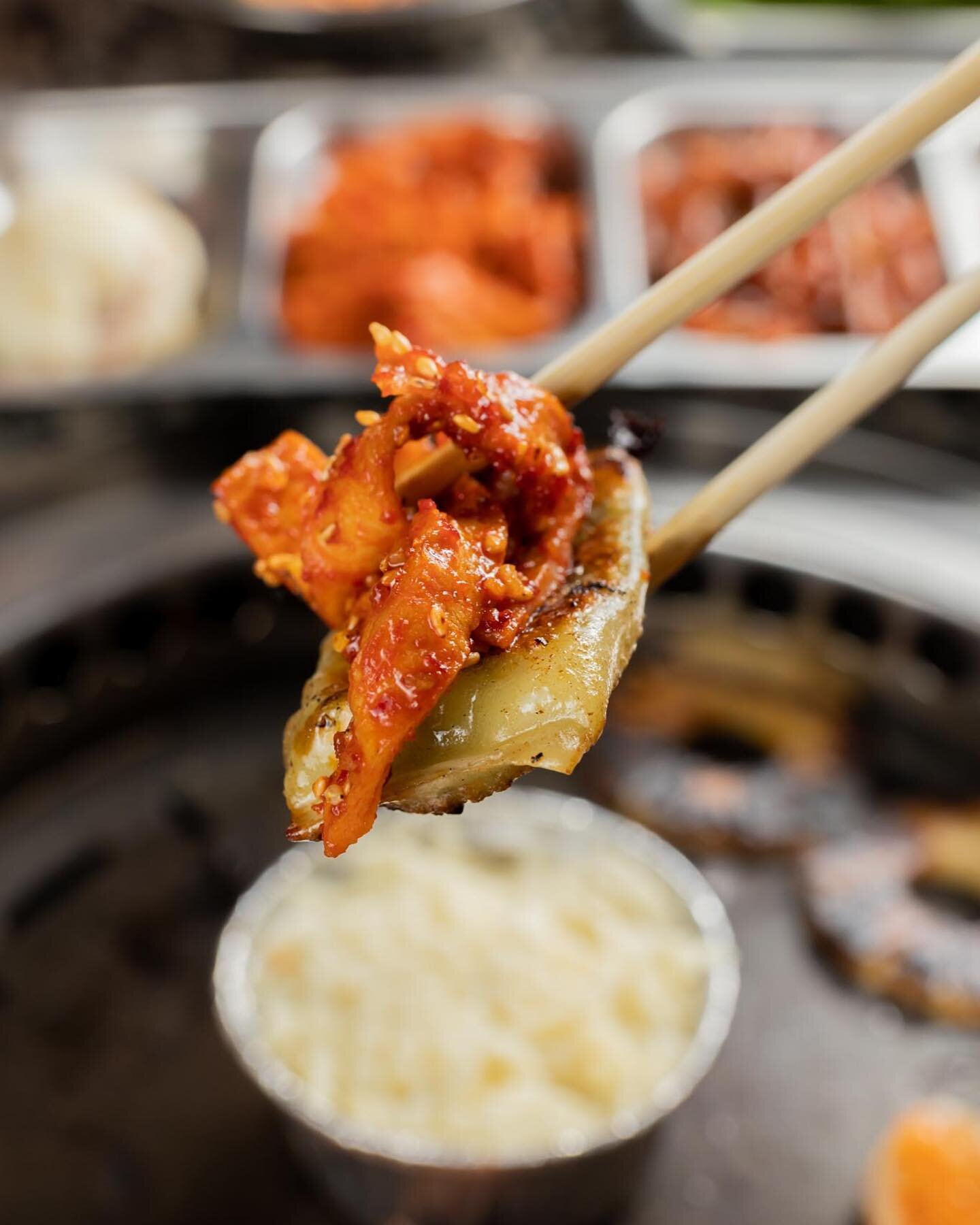 On a scale of 1-10: How good are your &ldquo;grill with chopsticks&rdquo; skills? 🥢 (10 = You&rsquo;re a PRO and could teach a class / 1 = Help. I can&rsquo;t even.) 
.
#chopsticks #chopstickskills #koreanbbq #allyoucaneat #letsmeat #letsmeatkbbq #c