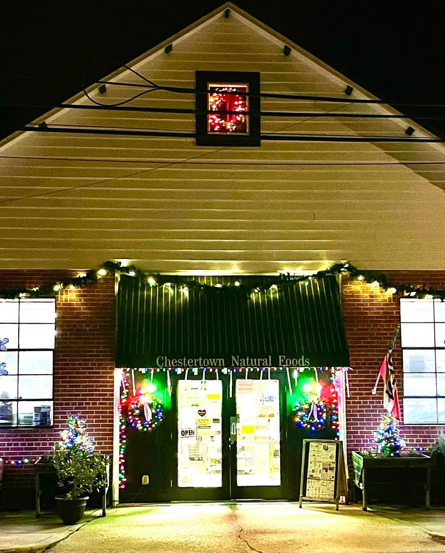 🚨Exciting oyster alert🚨

Starting this week (1/10) we have partnered up with @chestertownnaturalfoods to help distribute our local pick-up retail orders 🏬🦪

@retrieverbar_decoybottleshop has been a steadfast partner since the pandemic; it&rsquo;s