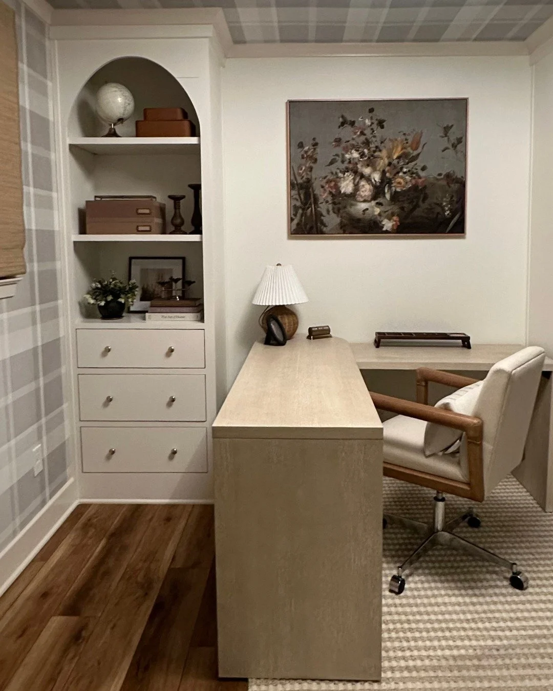 The most productive room in the house. Or the easiest one to linger in.
An office that makes you arrive five minutes early. 😉

Project: Seventies Contemporary
Design &amp; Styling by @ledgerandladder 

. . .

#ledgerandladder #interiordesignstudio #