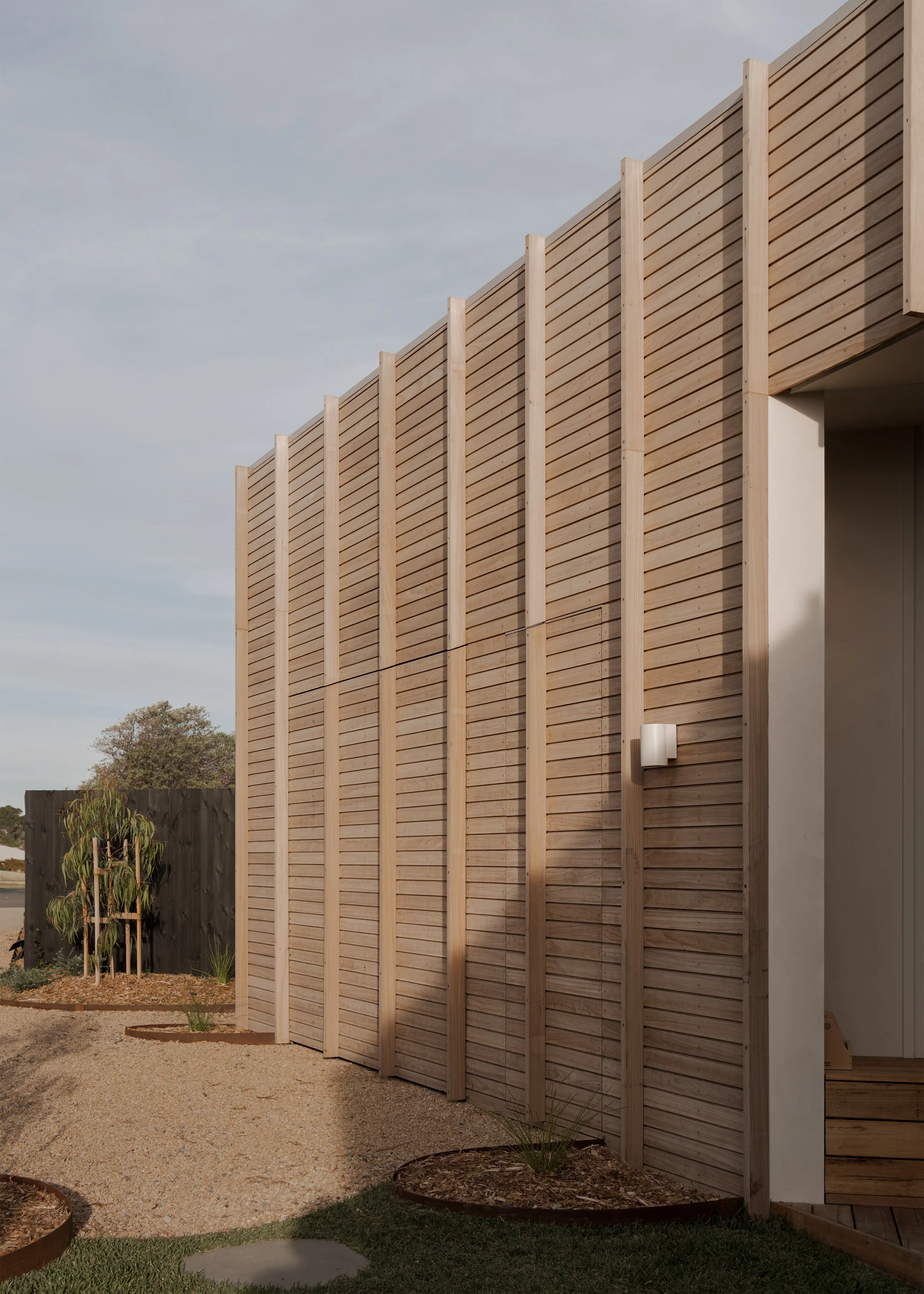 Smartdeck timber cladding – architect's own home – Torquay house – Torquay Victoria Australia –The Cove by Wolveridge Architects – Simple Dwelling