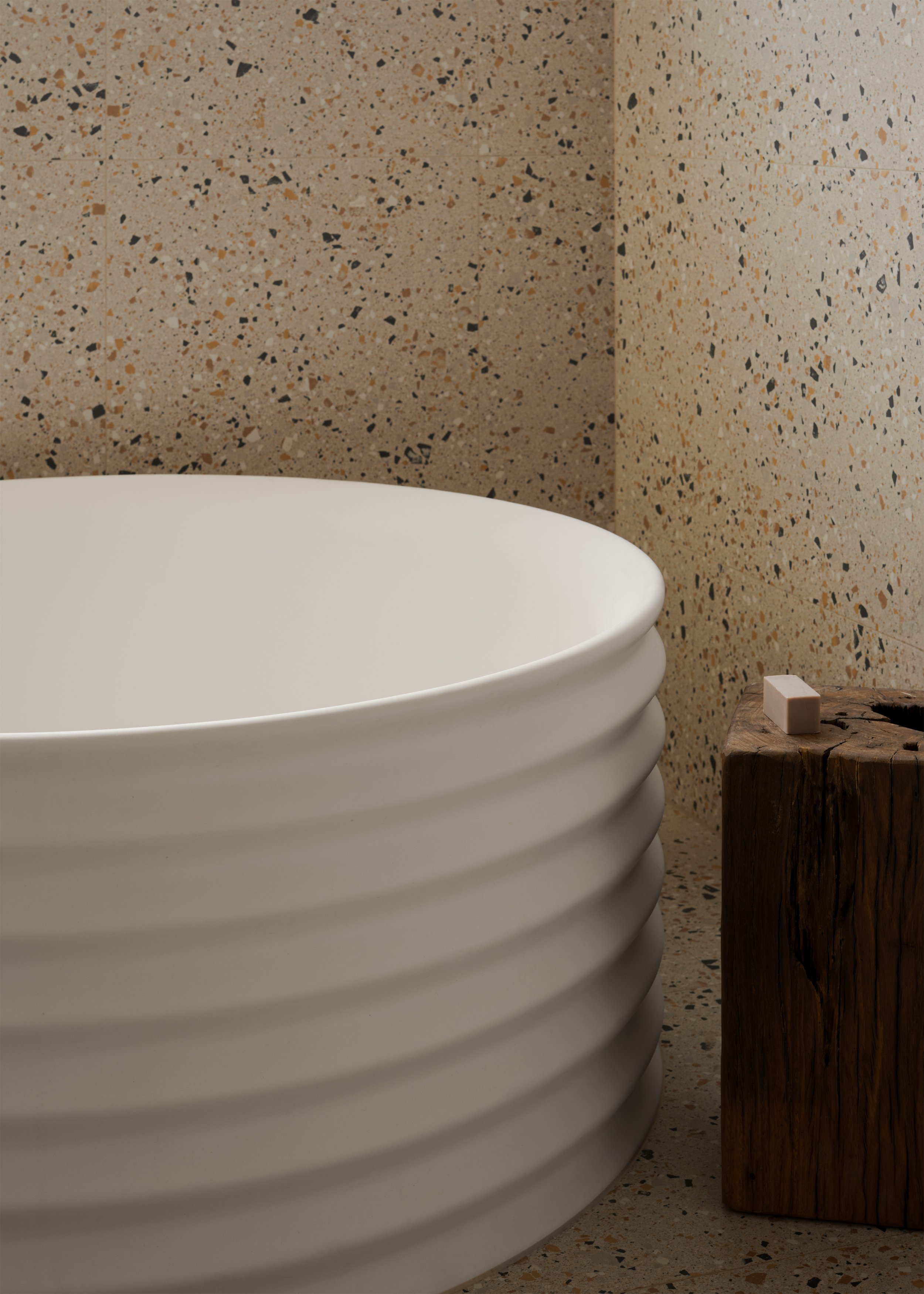 round bathtub bathroom design – architect's own home – Torquay house – Torquay Victoria Australia –The Cove by Wolveridge Architects – Simple Dwelling
