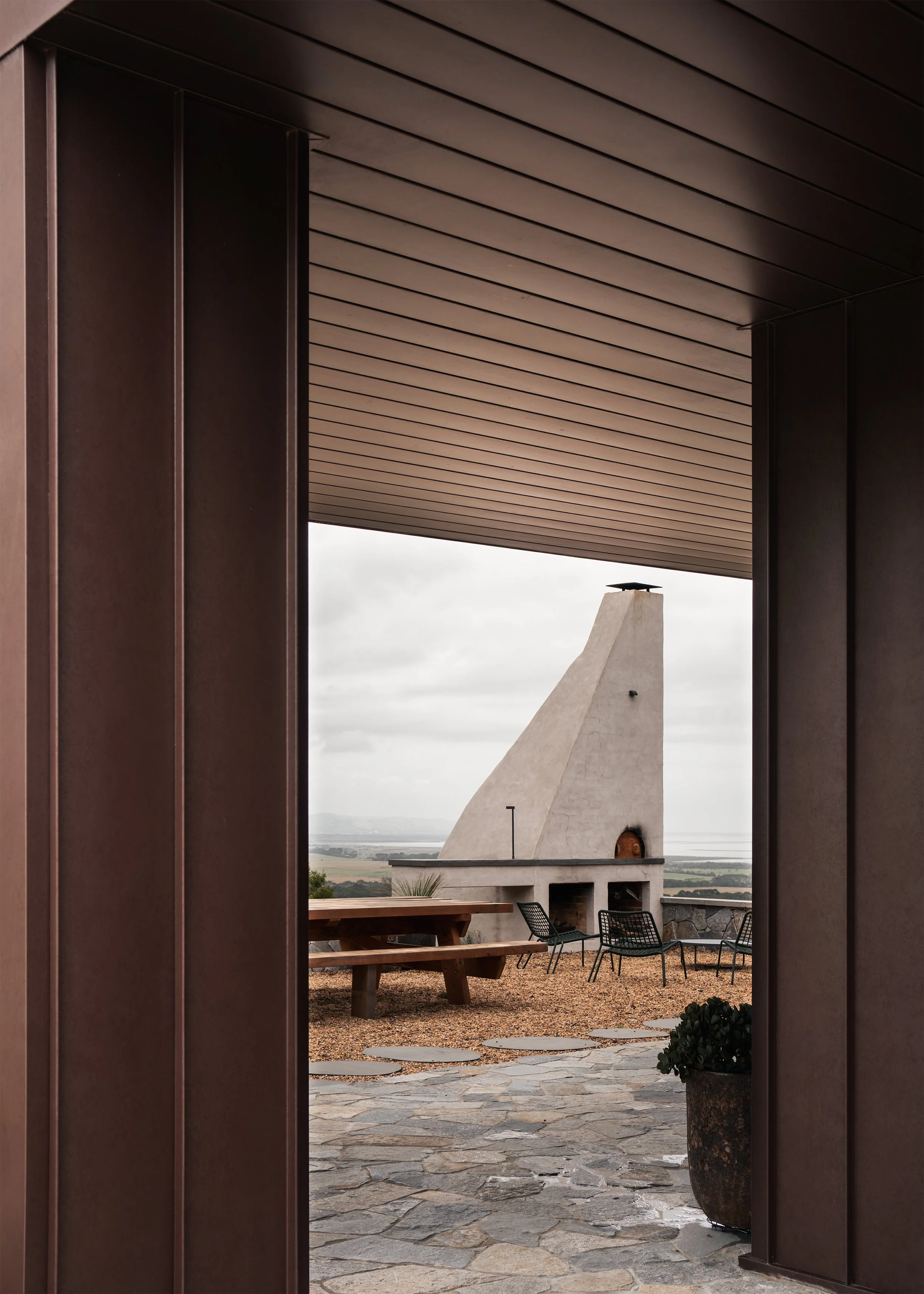 outdoor entertaining area – rural house design – Fish Creek House – Fish Creek Victoria Australia – Horizon House by Neil Architecture – Simple Dwelling
