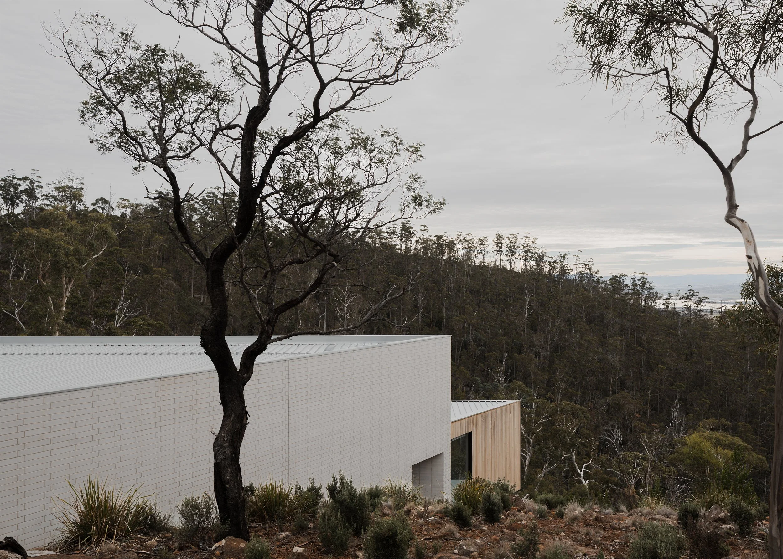 blockwork house design – Australian house design – Hobart house – Hobart Tasmania Australia –Eyrie House by Matt Williams Architects – Simple Dwelling