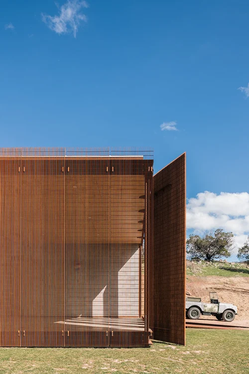 Curated visual reference: Gallery Detail: How This Minimalist Off Grid Home Uses Steel Concrete And