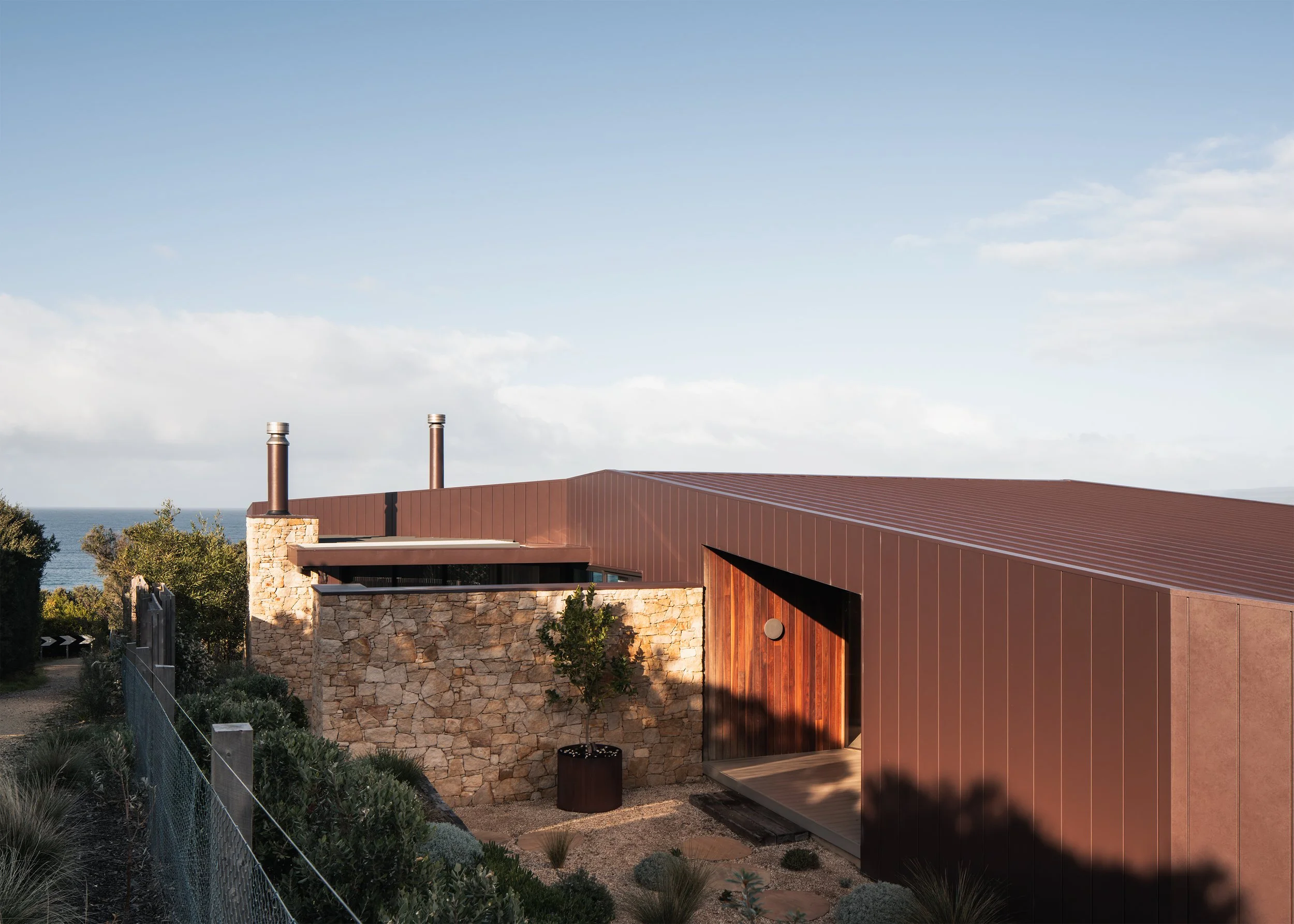 UniCote Lux Corten Red metal cladding – Australian coastal house design – Fairhaven Victoria Australia – Fairhaven by LTD Architectural Design Studio and DOOD Studio – Simple Dwelling