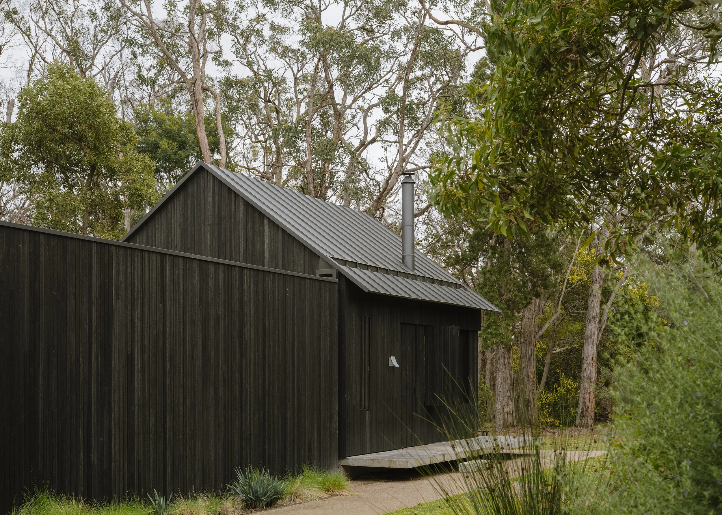 Exterior – cabin built in the woods – architects at home – Bittern Cabin by Nic Morgante