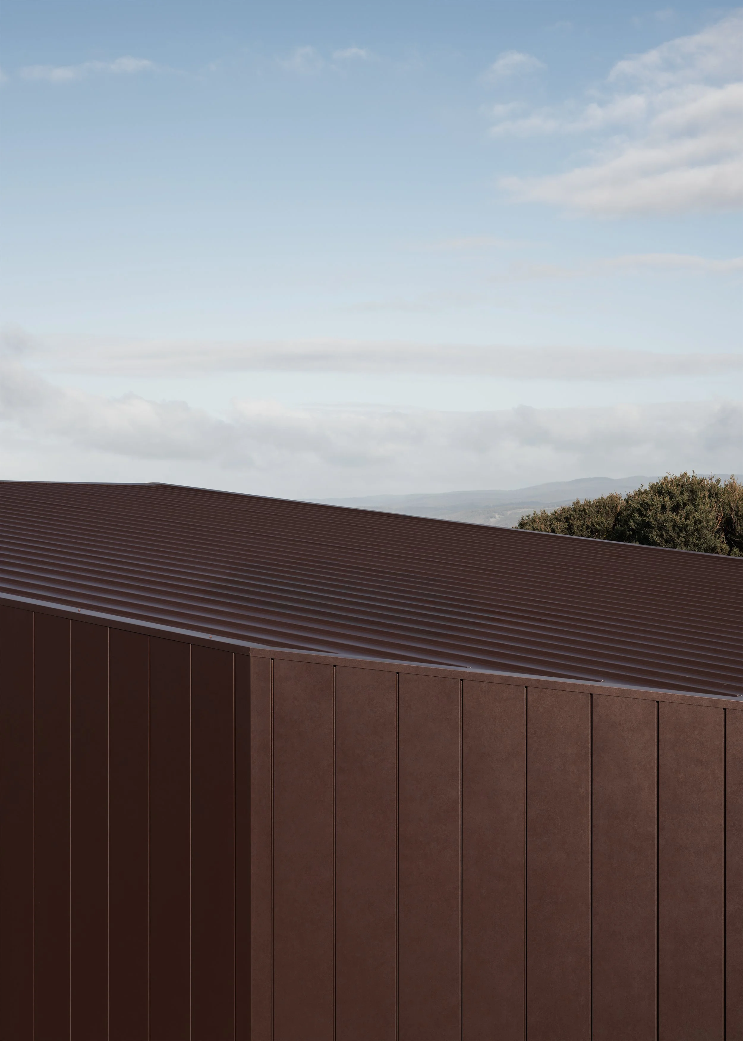 metal roof and wall minimalist detailing – coastal house design – Fairhaven Victoria Australia – Fairhaven by LTD Architectural Design Studio and DOOD Studio – Simple Dwelling