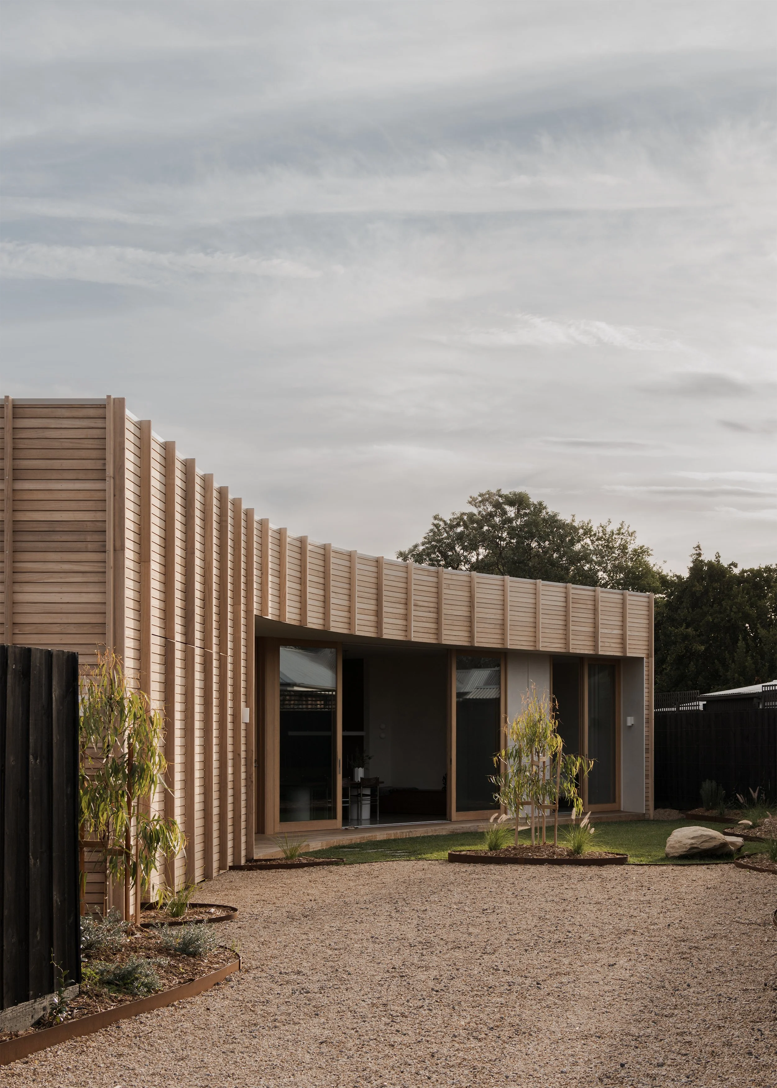 Smartdeck timber cladding – architect's own home – Torquay house – Torquay Victoria Australia –The Cove by Wolveridge Architects – Simple Dwelling
