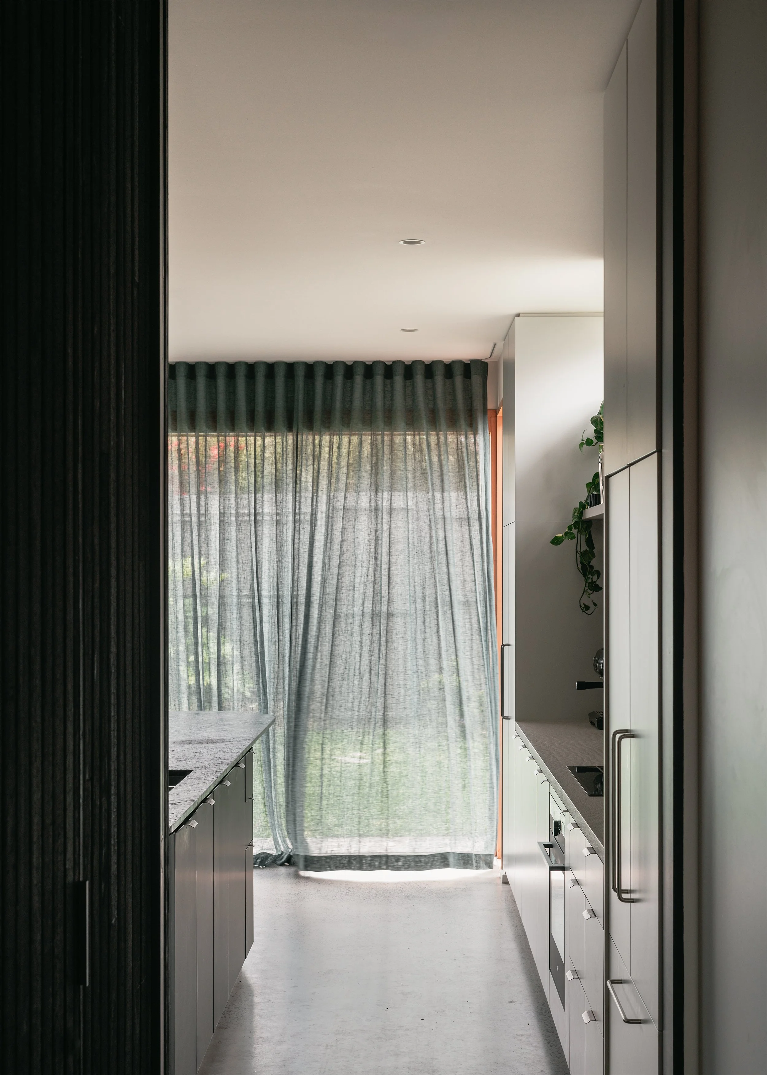 modern kitchen design – modern house extension – Australian house design – Northcote Victoria Australia – Northcote House by Olaver Architecture – Simple Dwelling