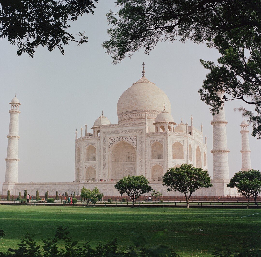 Taj Mahal on Kodak Portra 400, Agra, India. ⁣
We&rsquo;ve got so many sweet little travel photos - we&rsquo;ve been thinking about a simple newsletter format in which you receive a little Cole sisters travel photo in your inbox once a week.

Would yo