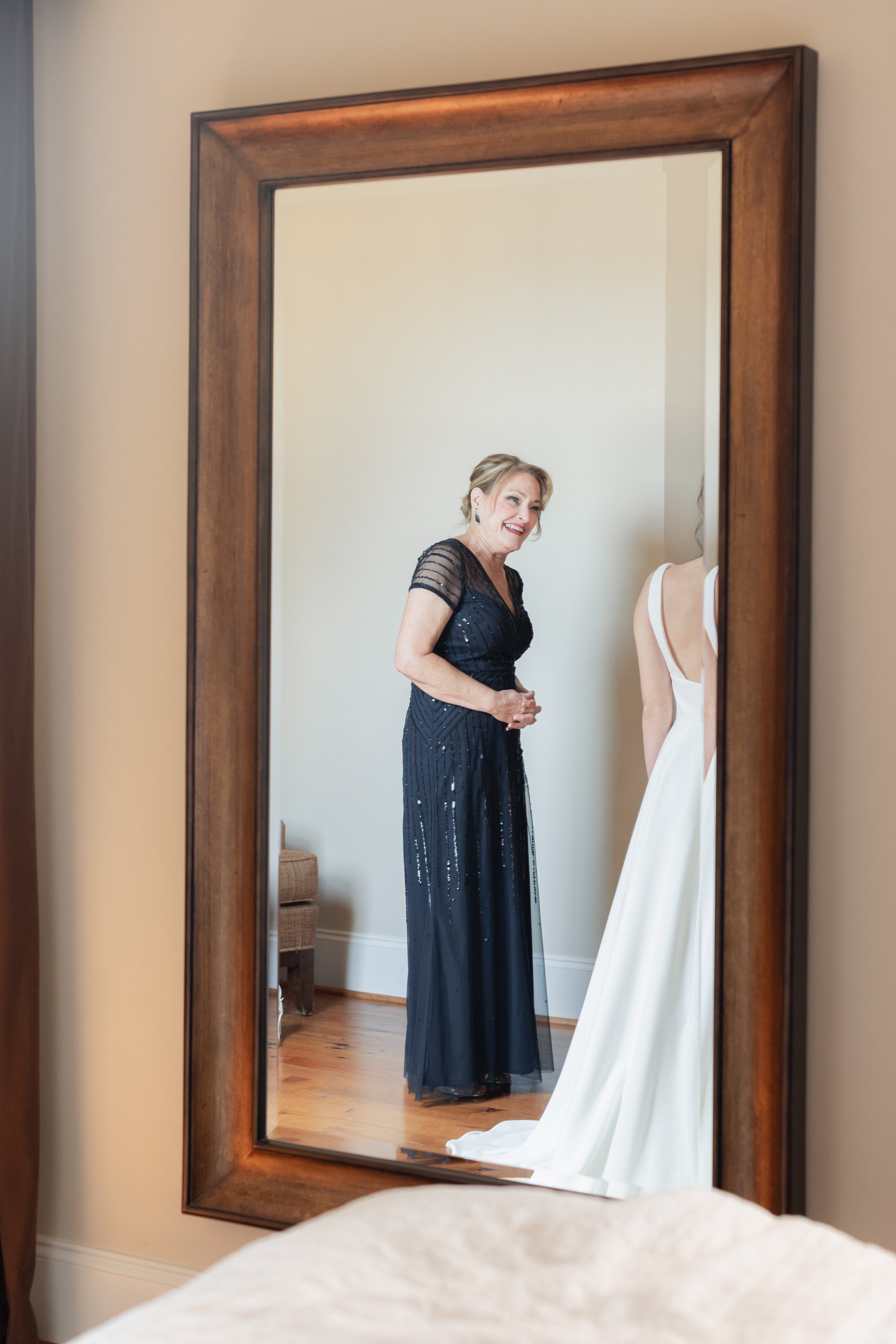 Ngango-Married-03-GettingReady-033.jpg