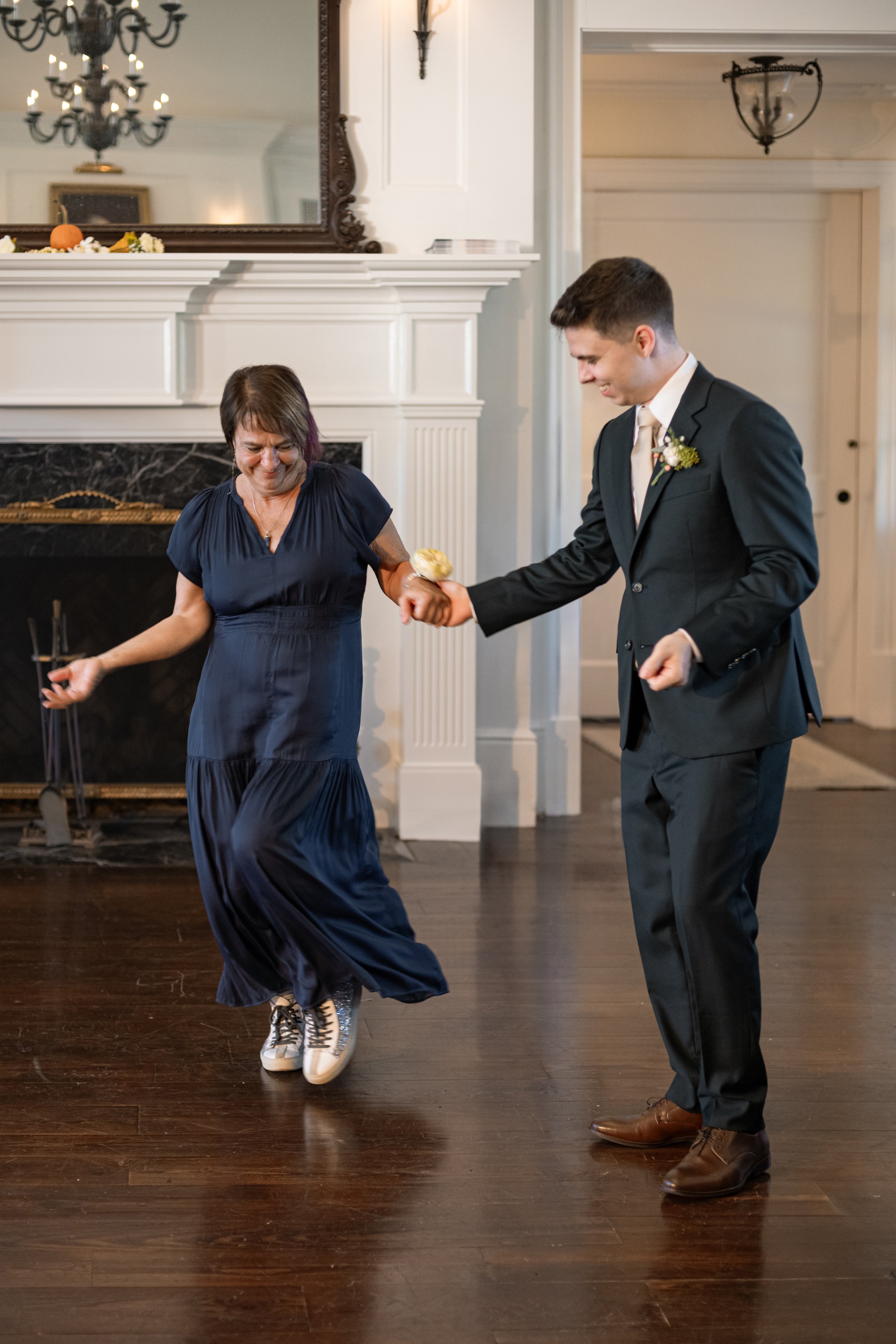 Peacock-7-Reception-Dances-085.jpg