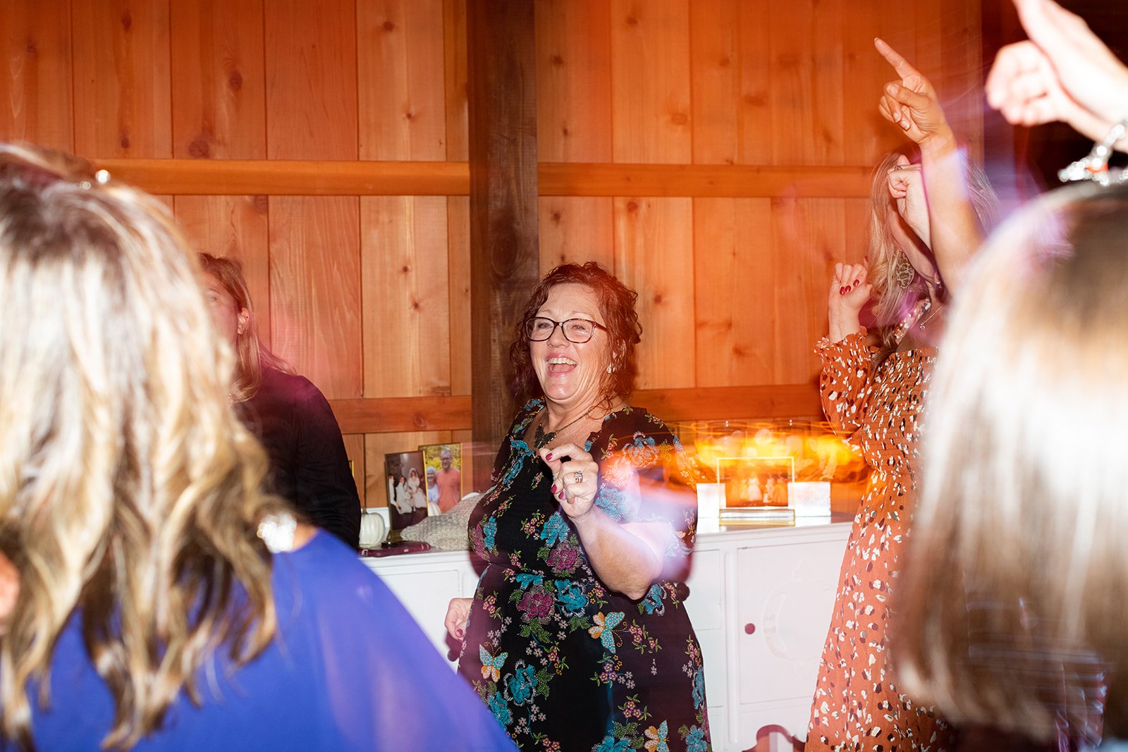 BaileyAdam_Reception-5.Party-079_websize.jpg