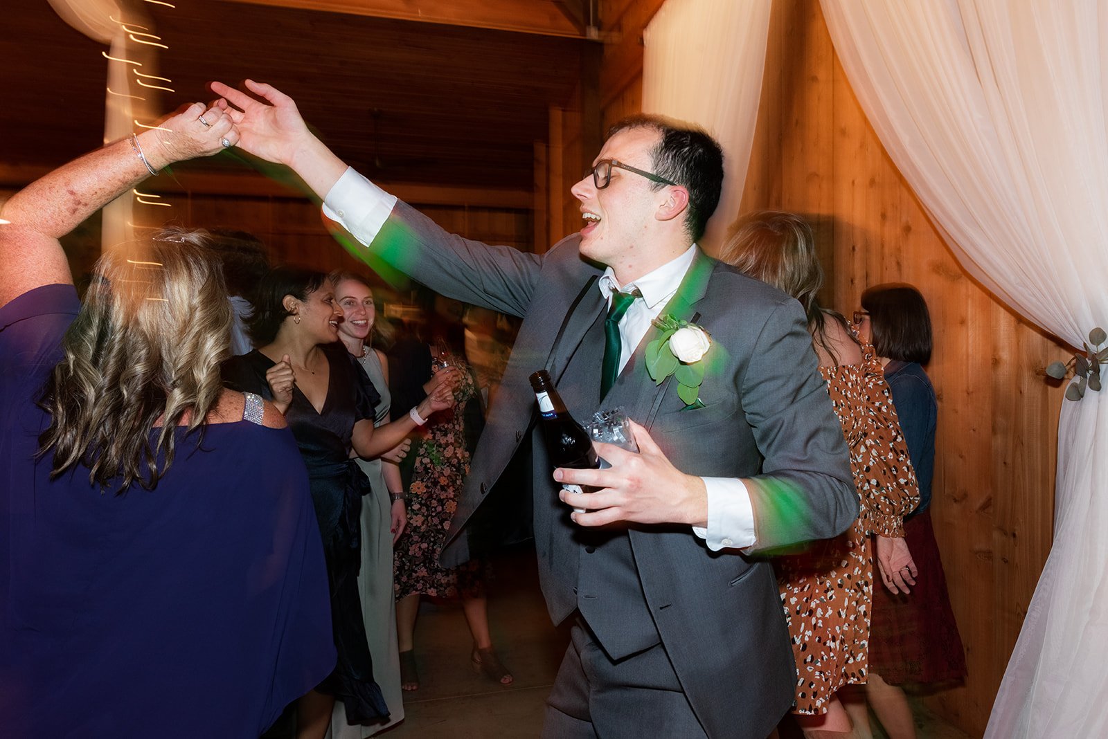 BaileyAdam_Reception-5.Party-016_websize.jpg