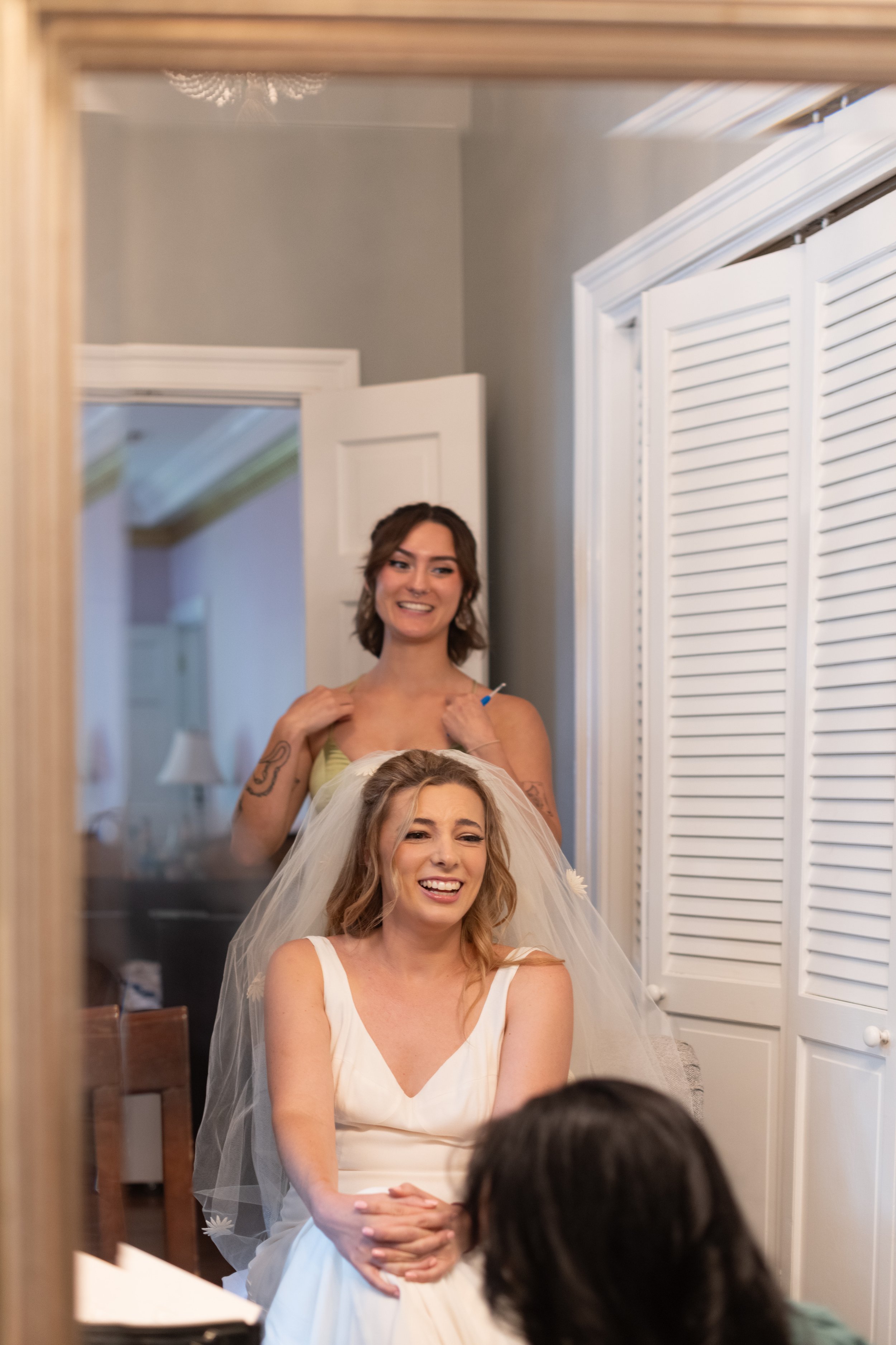 Emma + Kyle - Getting Ready (Bride)-012.jpg
