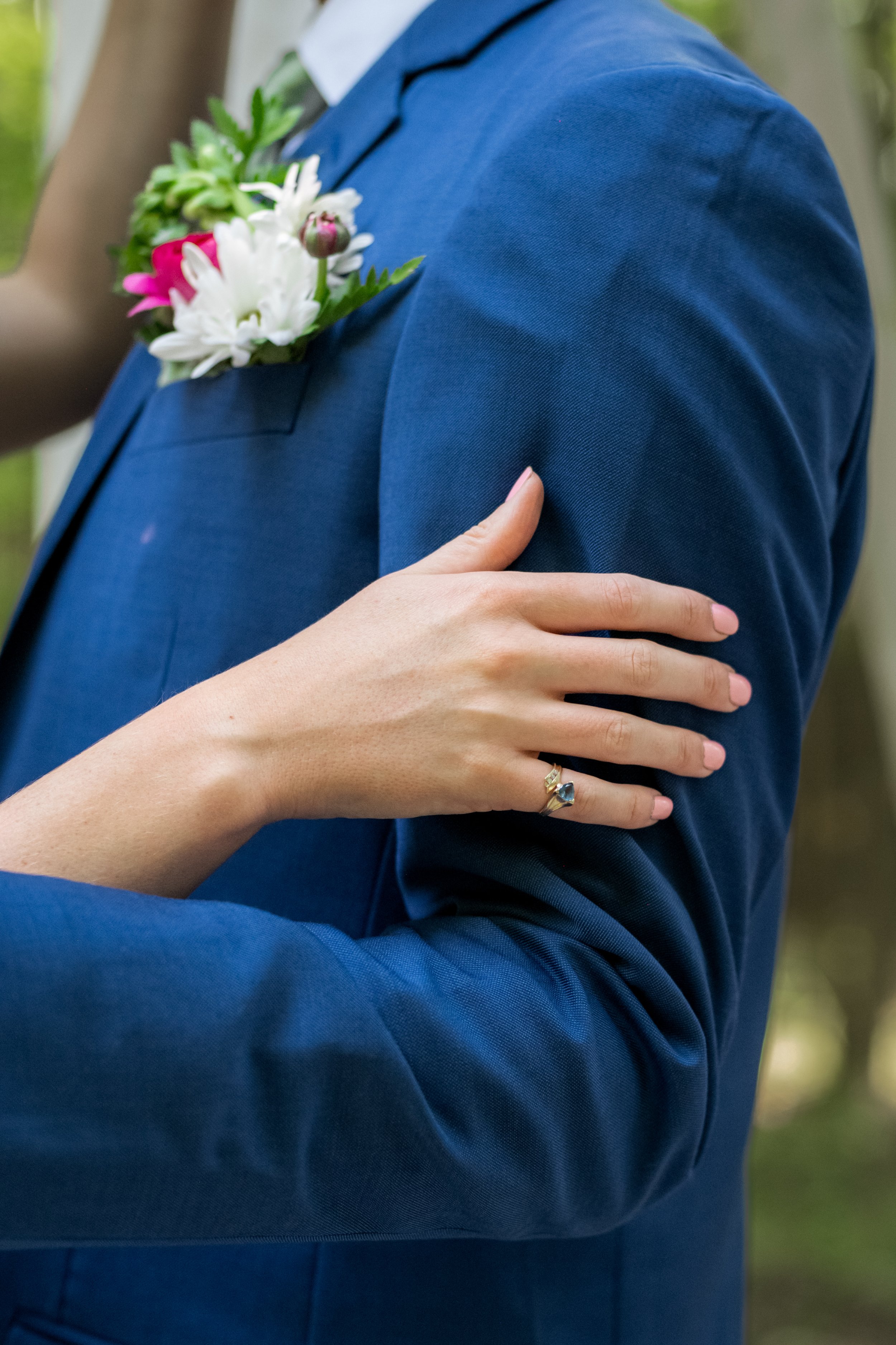 Emma + Kyle - First Look-057.jpg