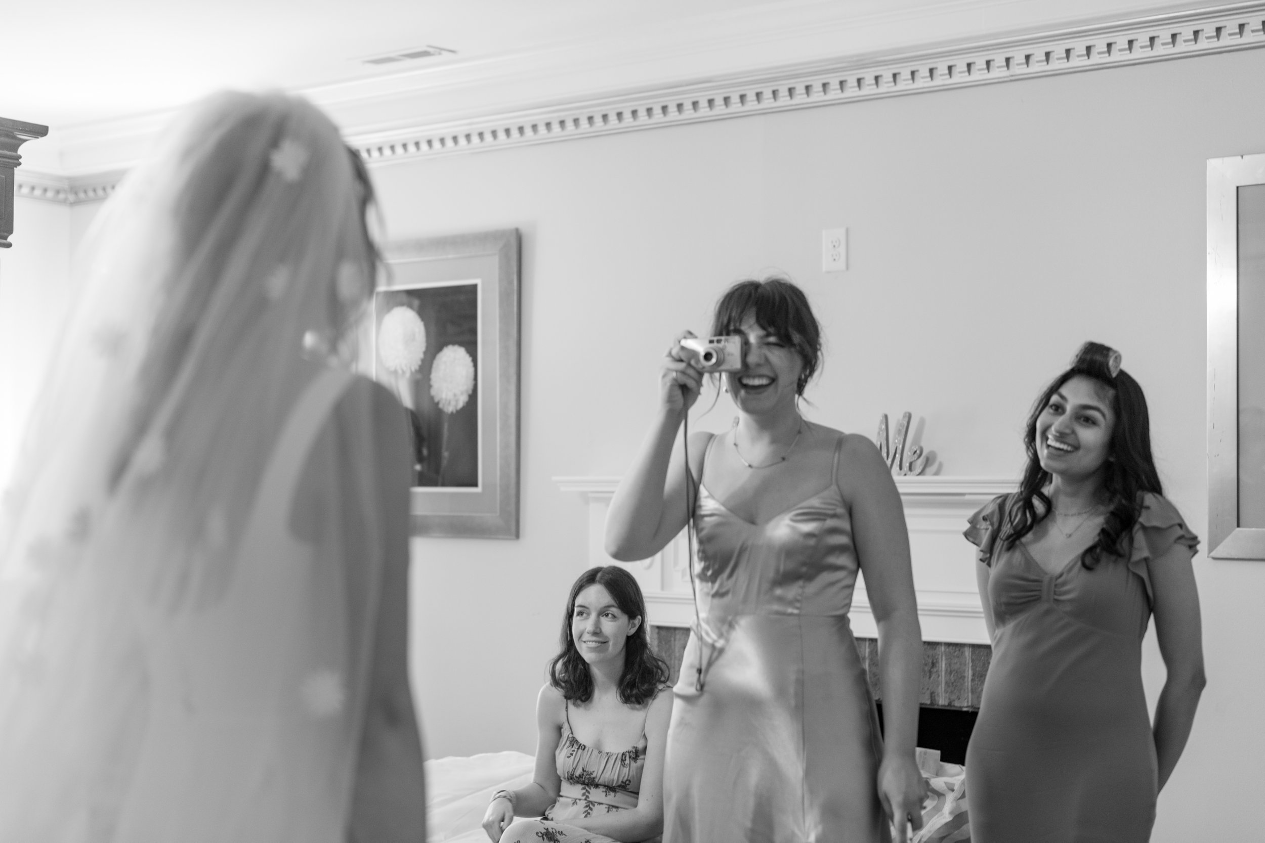Emma + Kyle - Getting Ready (Bride)-043.jpg