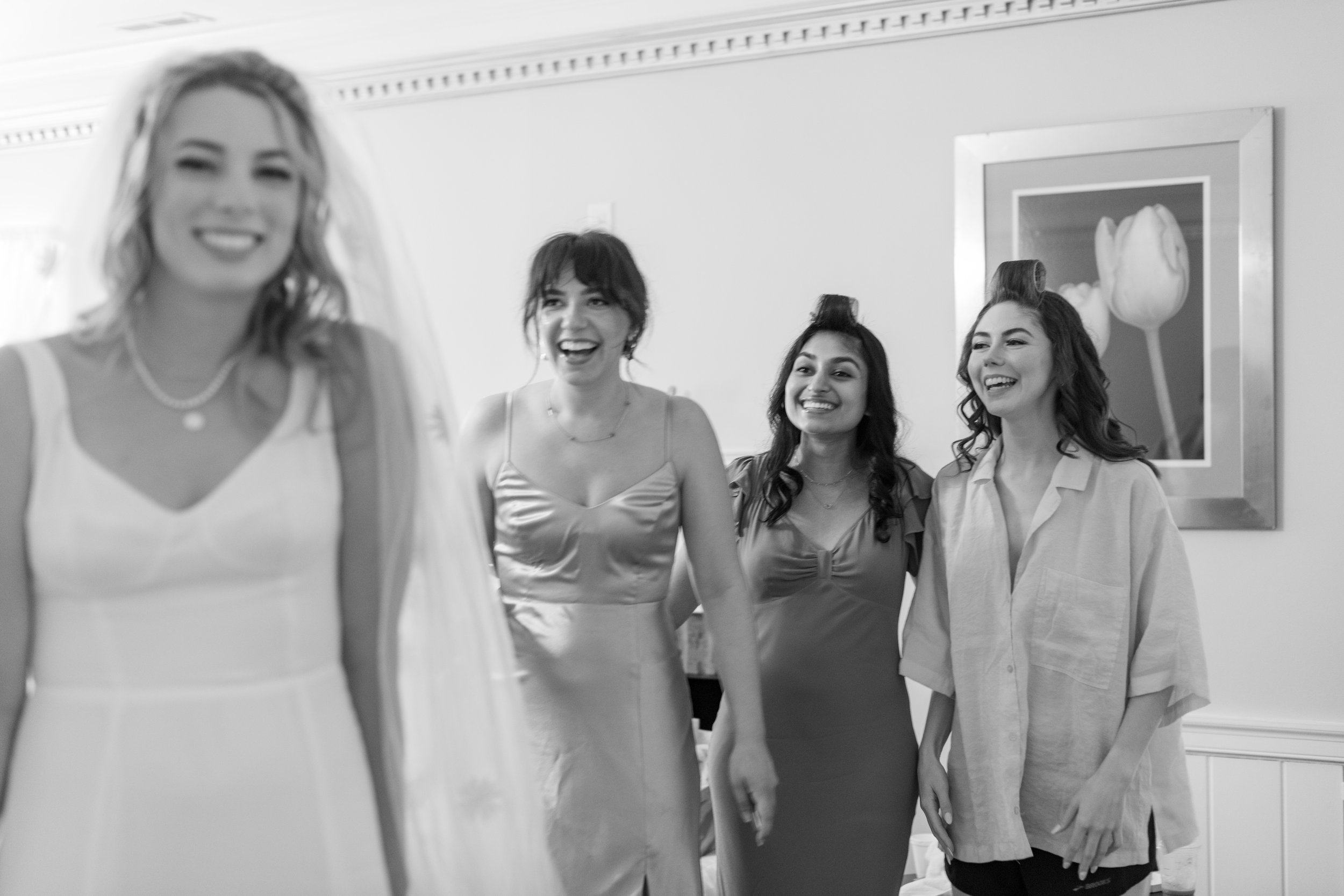 Emma + Kyle - Getting Ready (Bride)-045.jpg