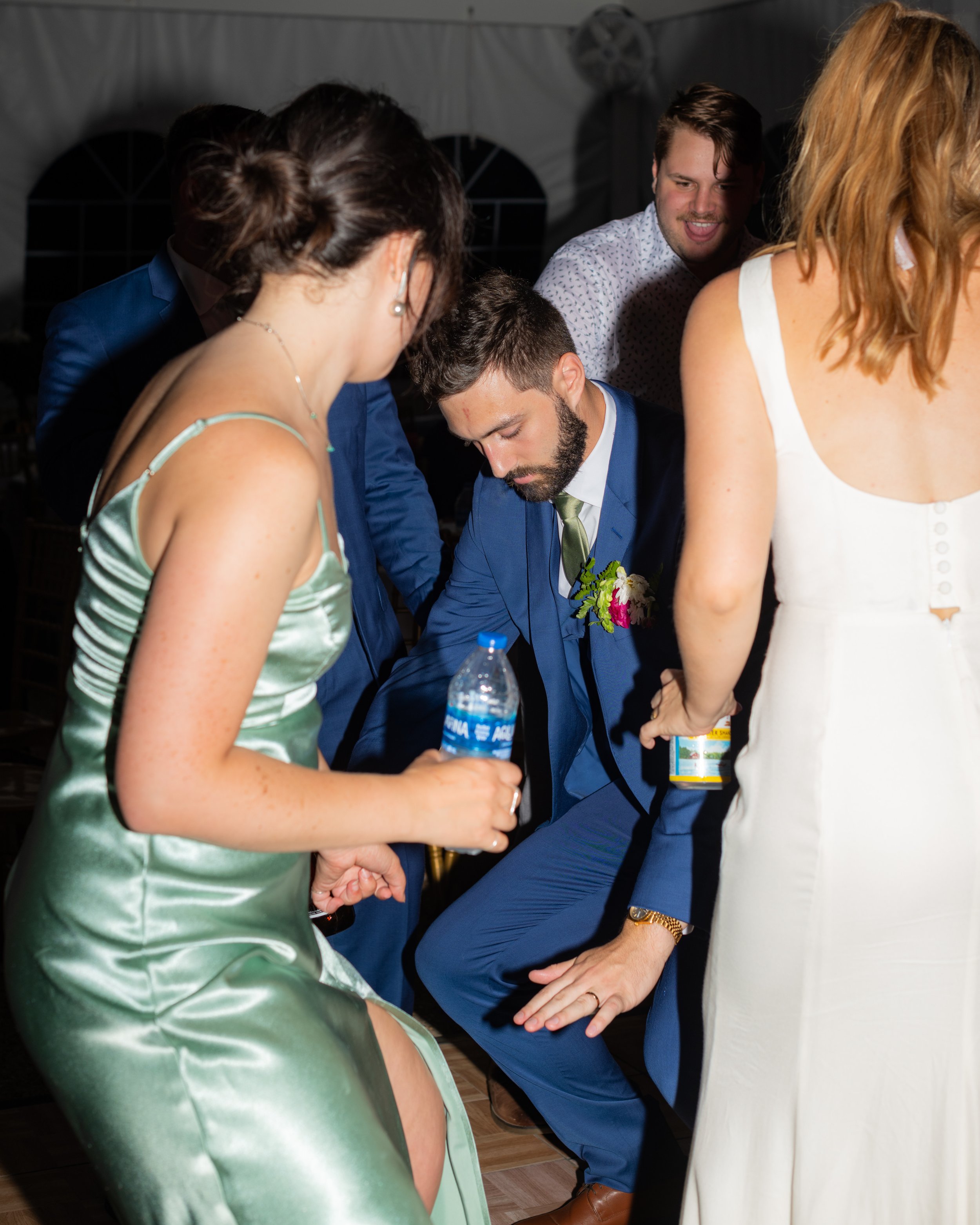 Emma + Kyle - Dancing-068.jpg