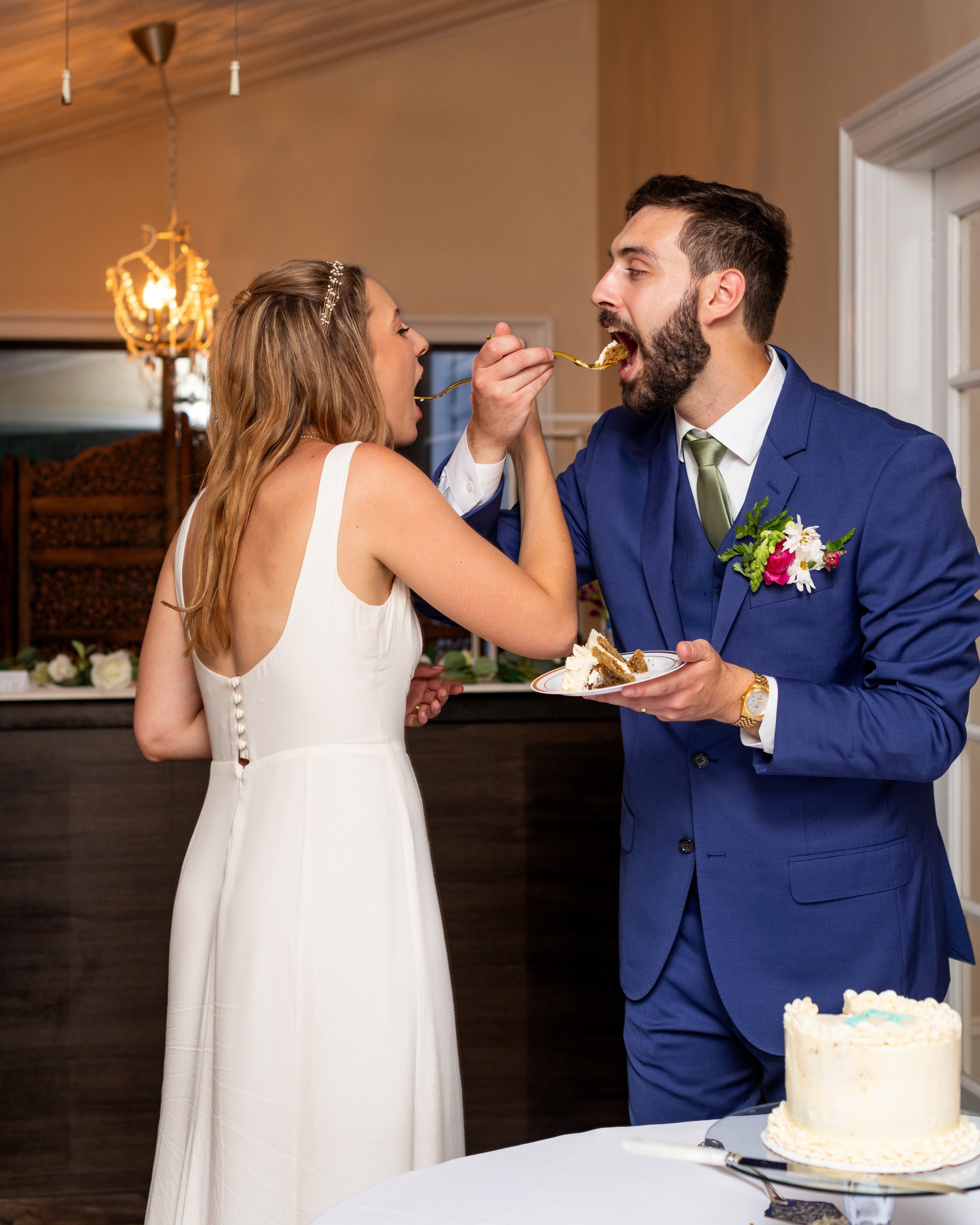 Emma + Kyle - Cake-021.jpg