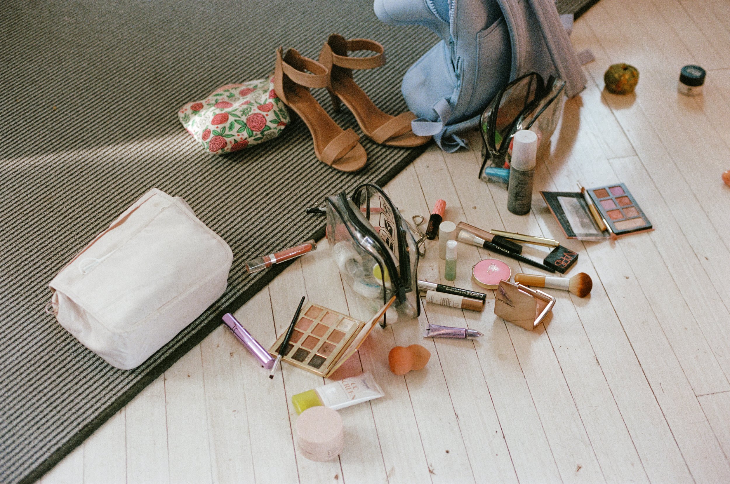 ElizabethAlec-1-GettingReady-011.jpg