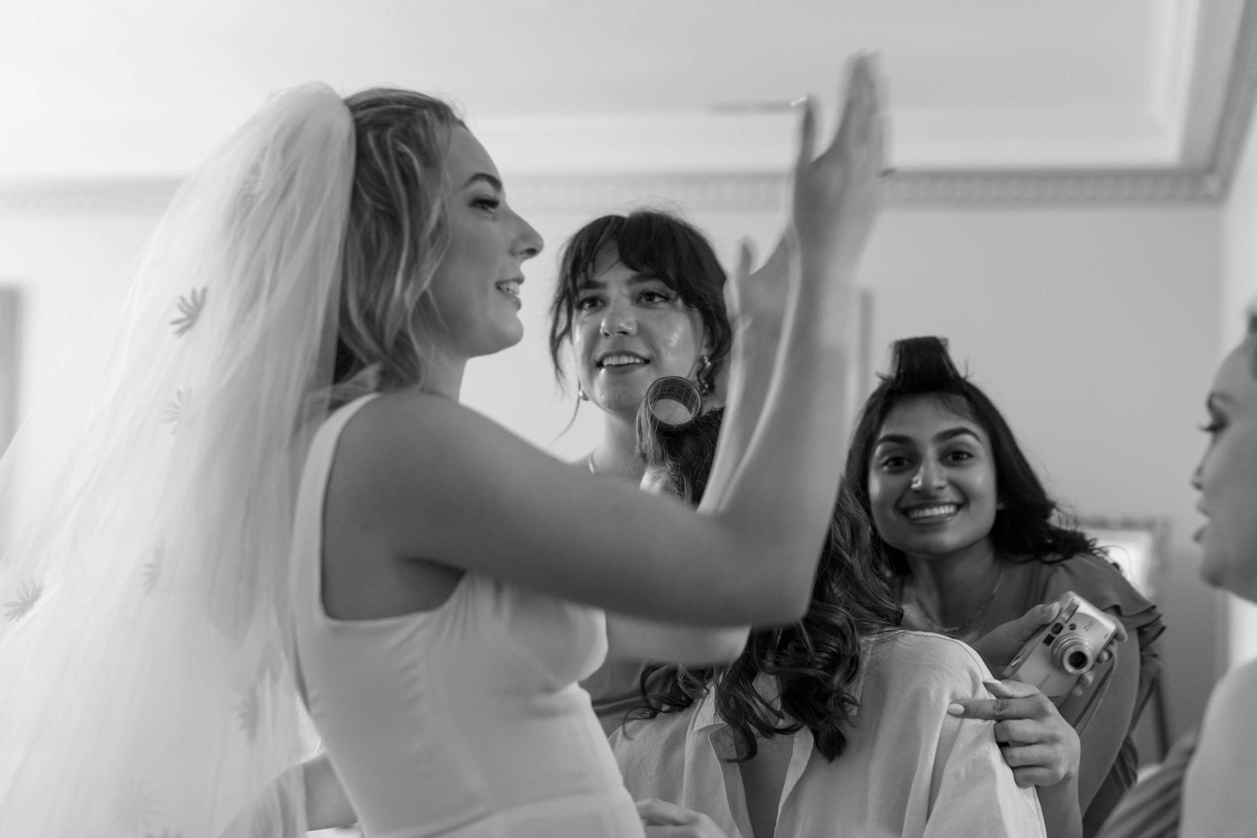 Emma + Kyle - Getting Ready (Bride)-048.jpg