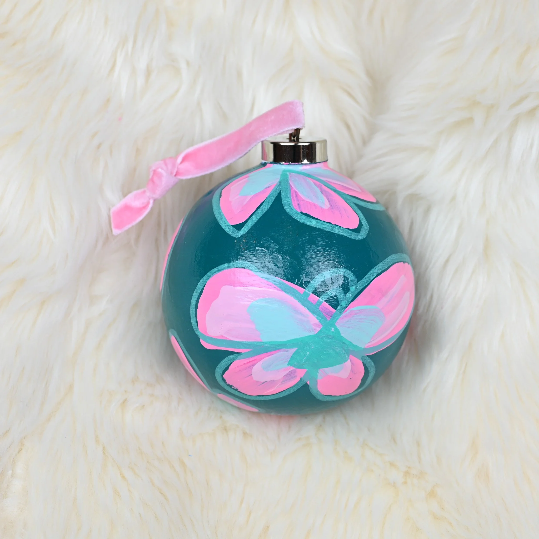 PINK FLOWERS ON TEAL