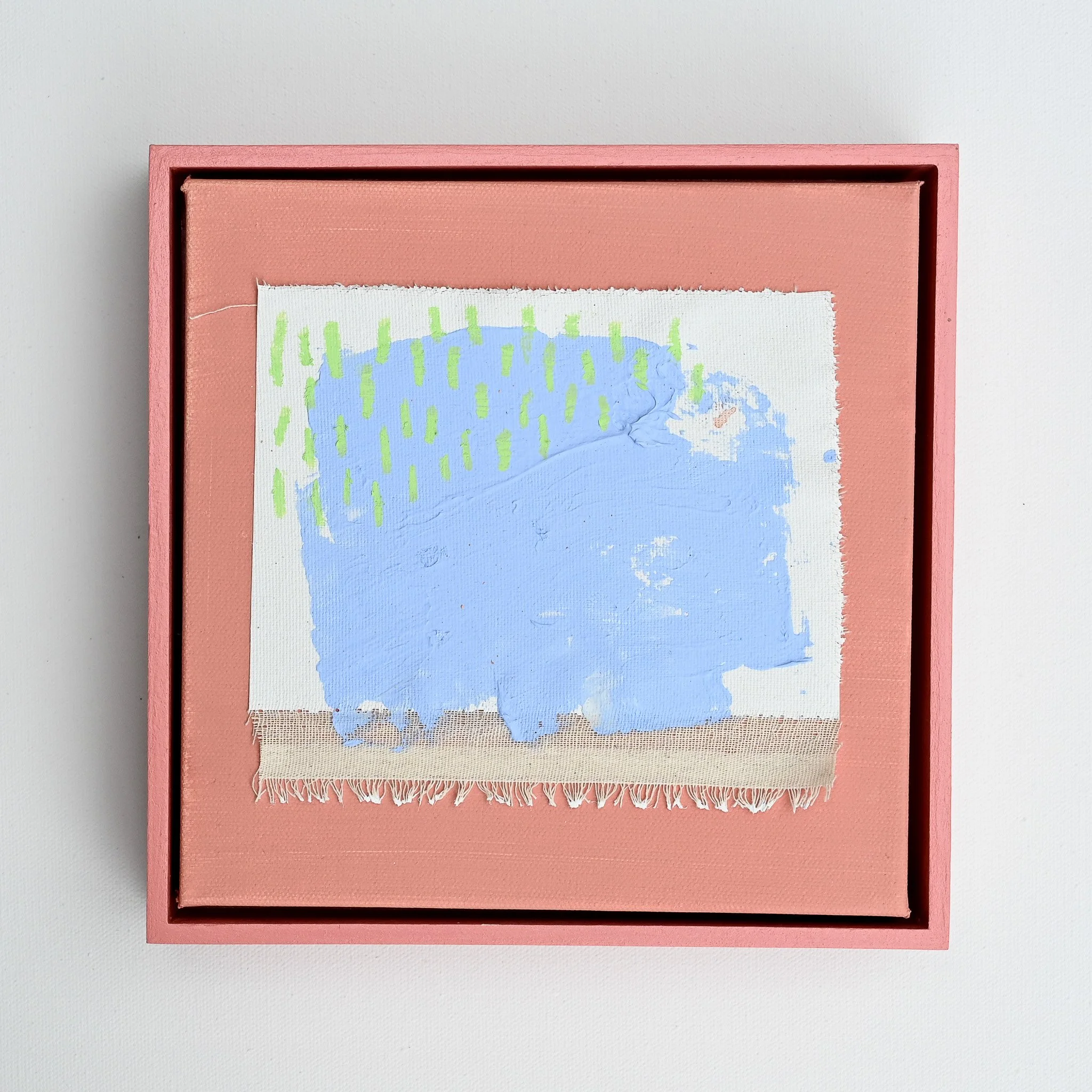 LIGHT BLUE ON CRUSHED CORAL