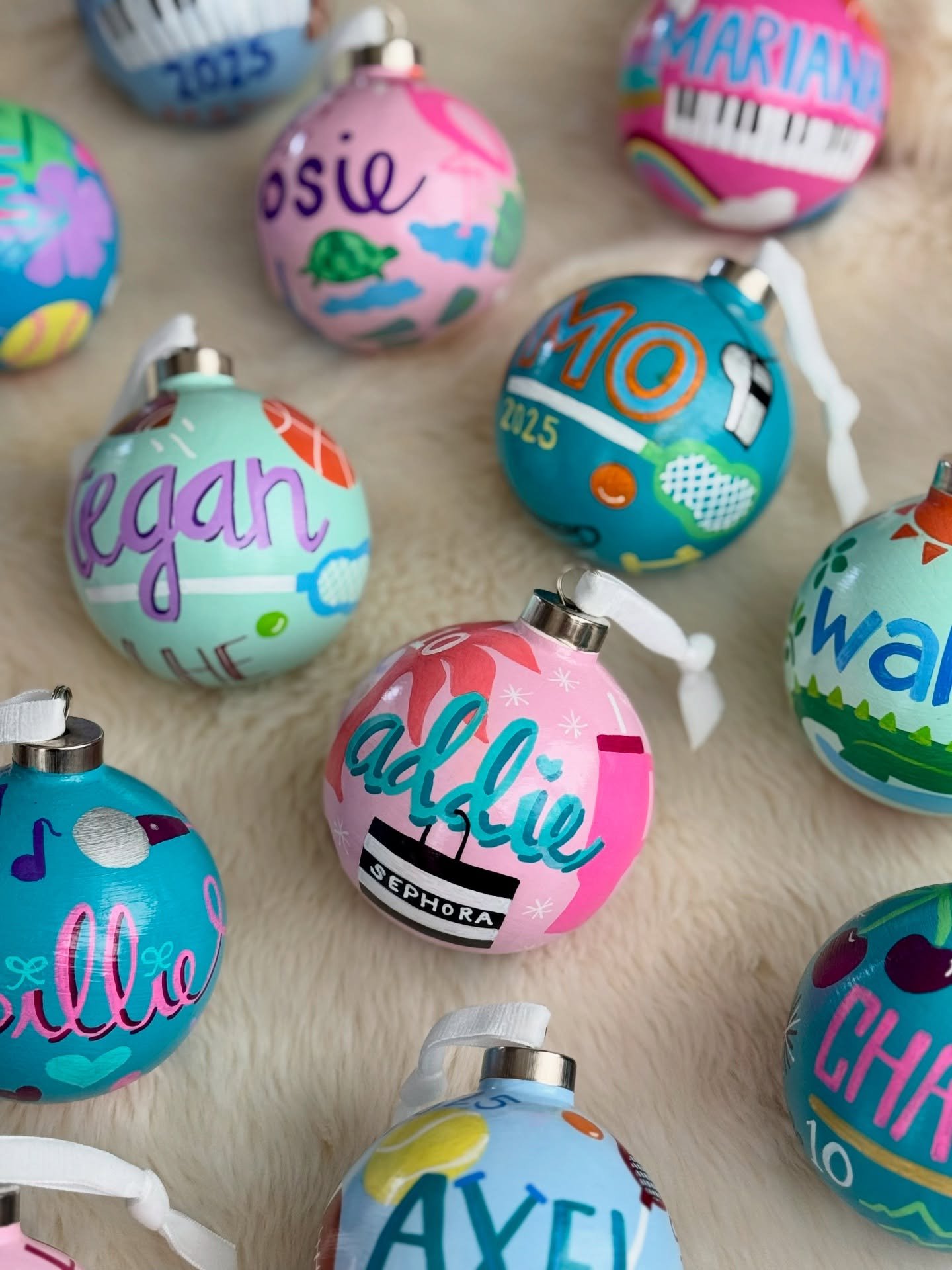 sneak peek at some of the personalized ornaments this year! 

love this small snapshot of their year🎄💕

#personalizedornaments #handpaintedornaments #personalizedgifts #personalizedhandpaintedgifts #2025ornament