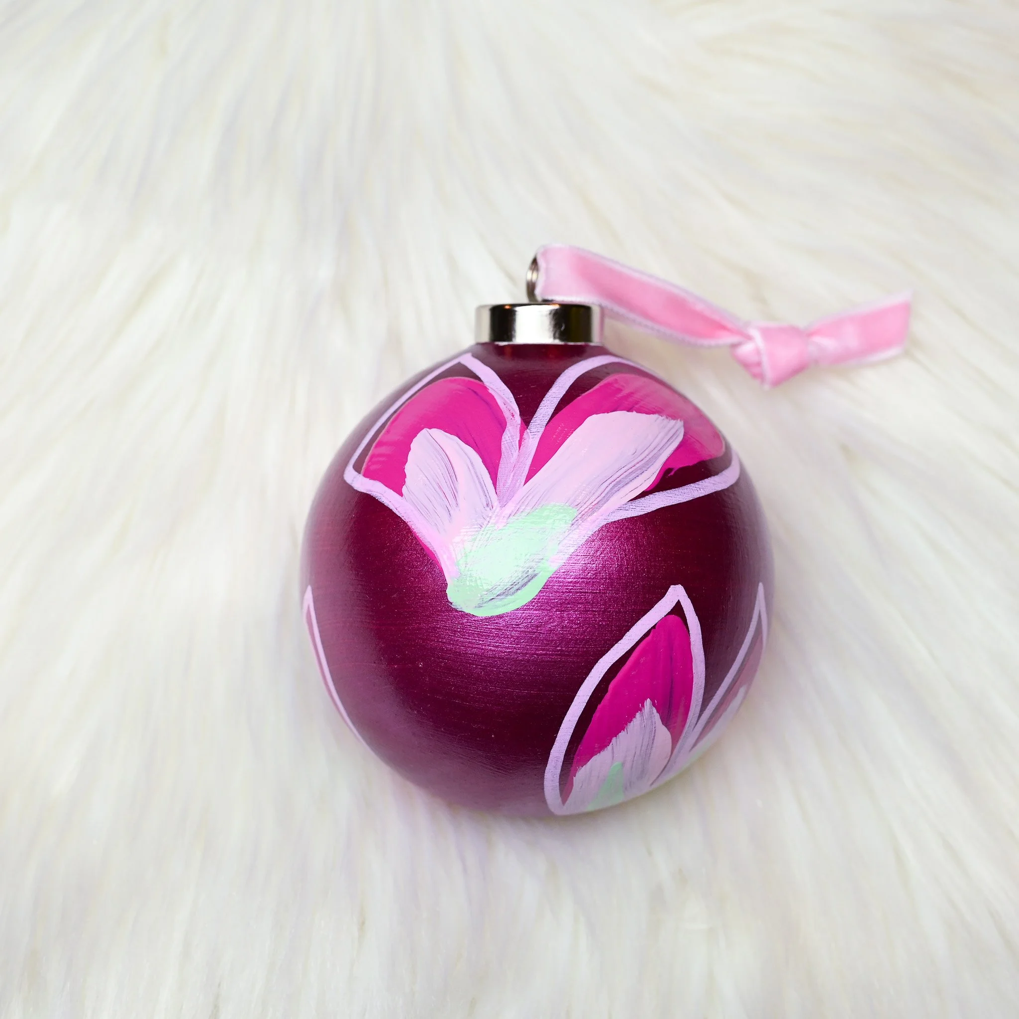 HOT PINK FLOWERS ON METALLIC MAGENTA