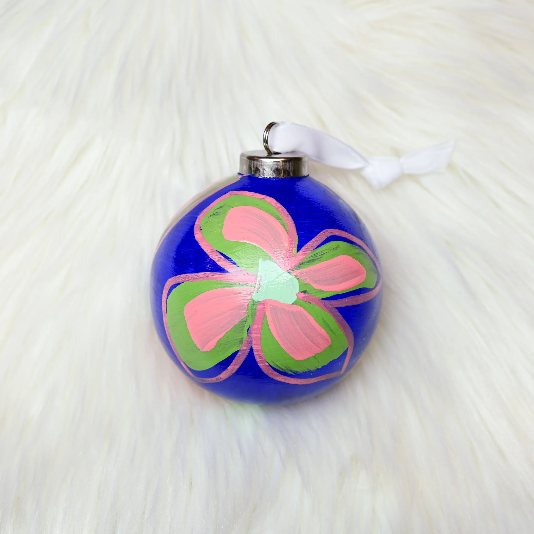 GREEN & CORAL FLOWERS ON BLUE