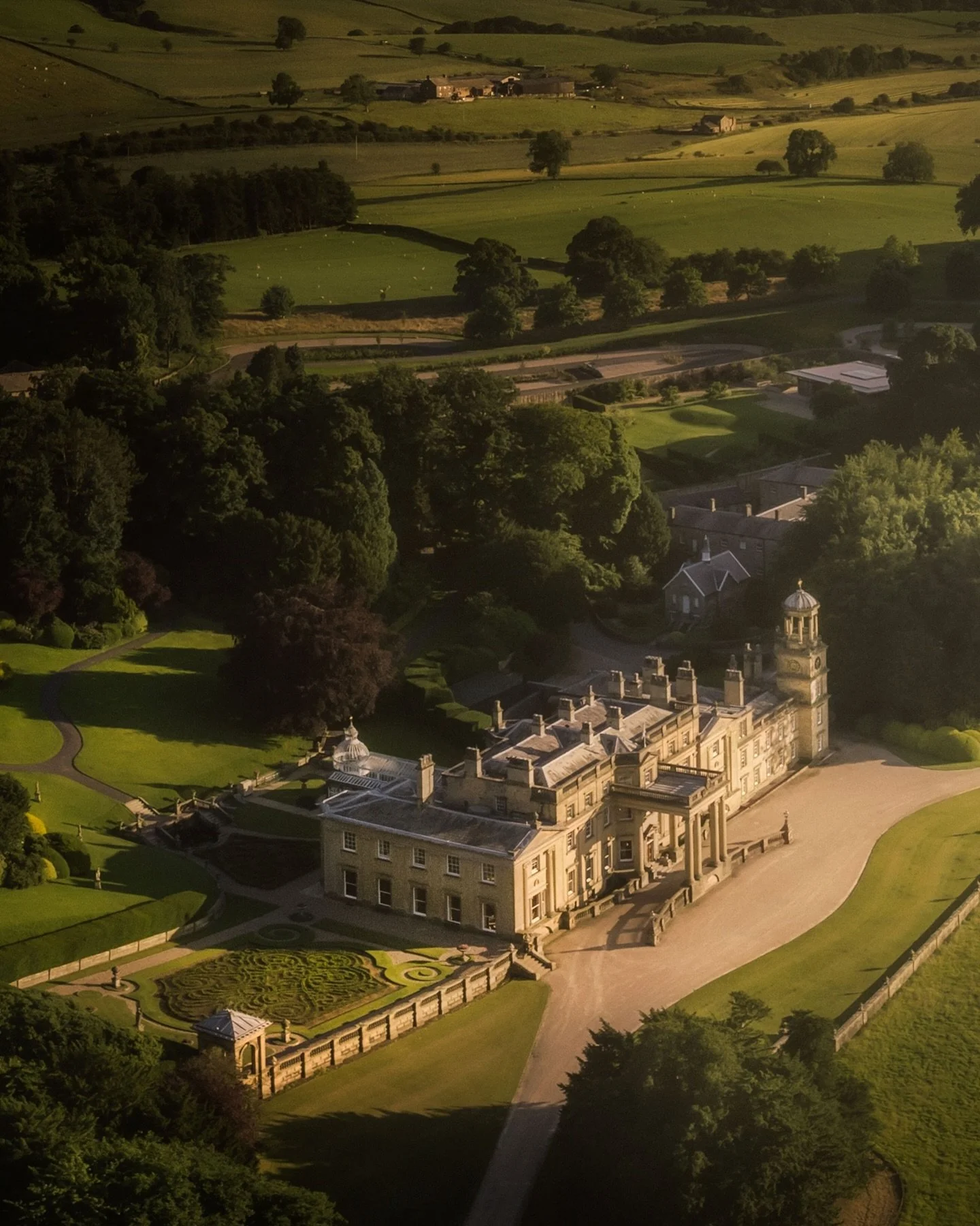 There&rsquo;s a lot of noise in business about what we&rsquo;re building. Very little about who we are becoming. Yet business is an expression of our consciousness.
The event I truly wanted didn&rsquo;t exist, so I had to create it myself!

COUNTING 