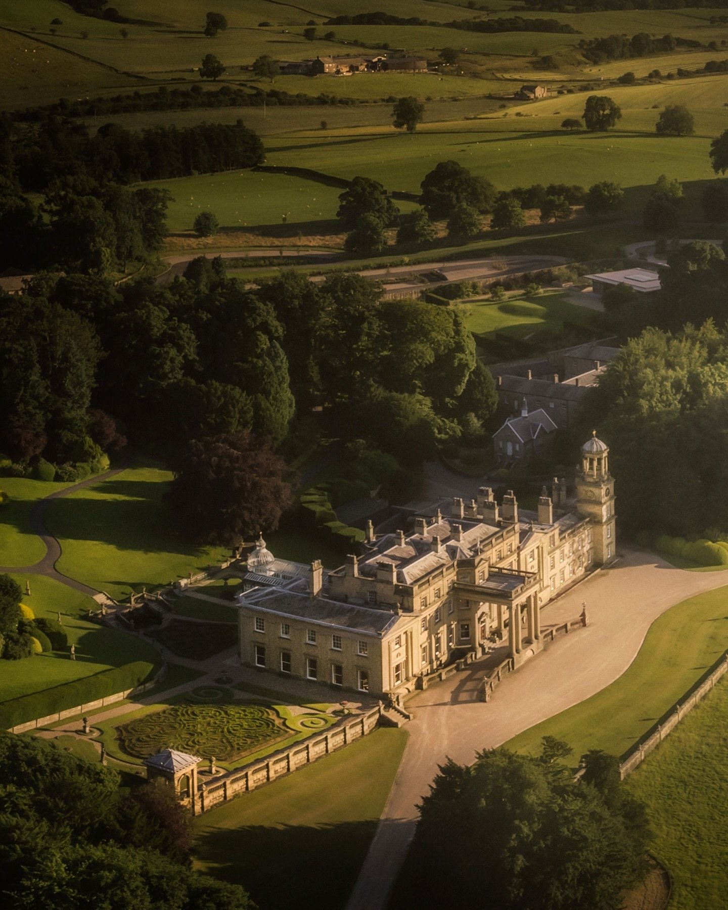 There&rsquo;s a lot of noise in business about what we&rsquo;re building. Very little about who we are becoming. Yet business is an expression of our consciousness.
The event I truly wanted didn&rsquo;t exist, so I had to create it myself!

COUNTING 