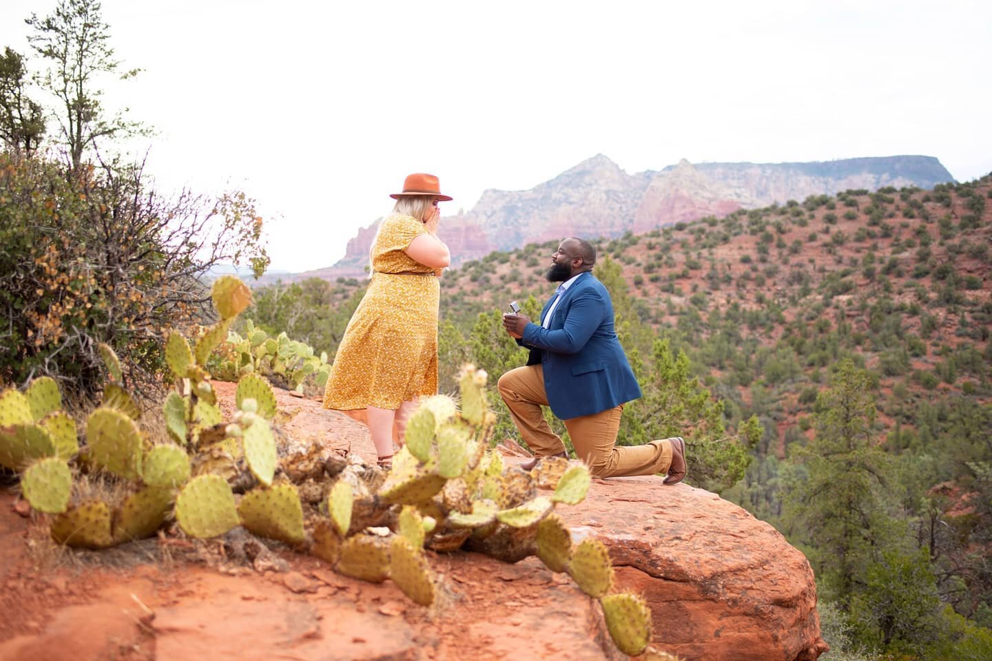 the magic of the moment
&bull;
Melissa had always dreamed of visiting Sedona so for her 30th birthday her boyfriend and their mothers made the journey down here from the PNW.

little did she know, Joey reached out to plan a fun photoshoot for the fou