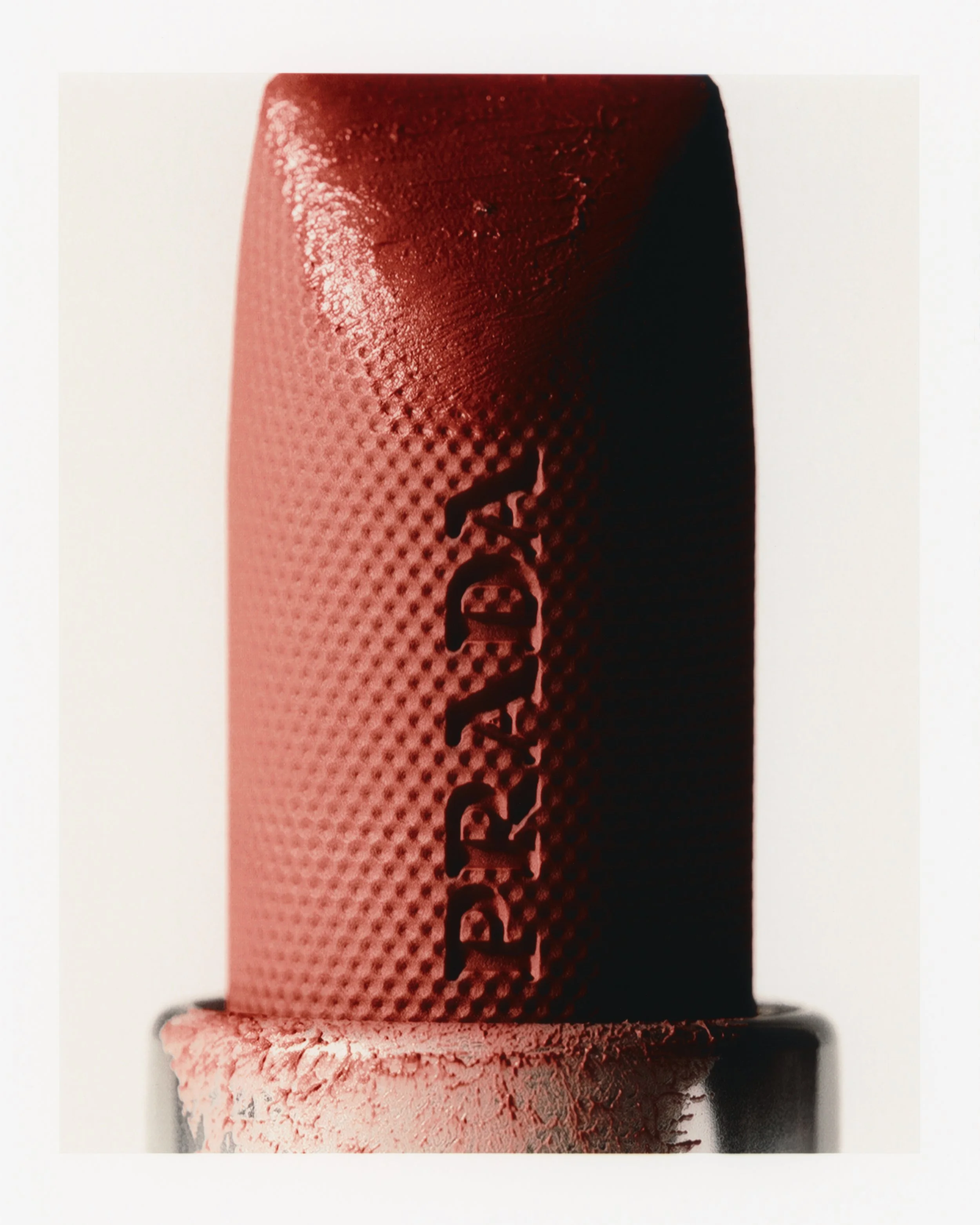 Prada_Lipstick_04.jpg