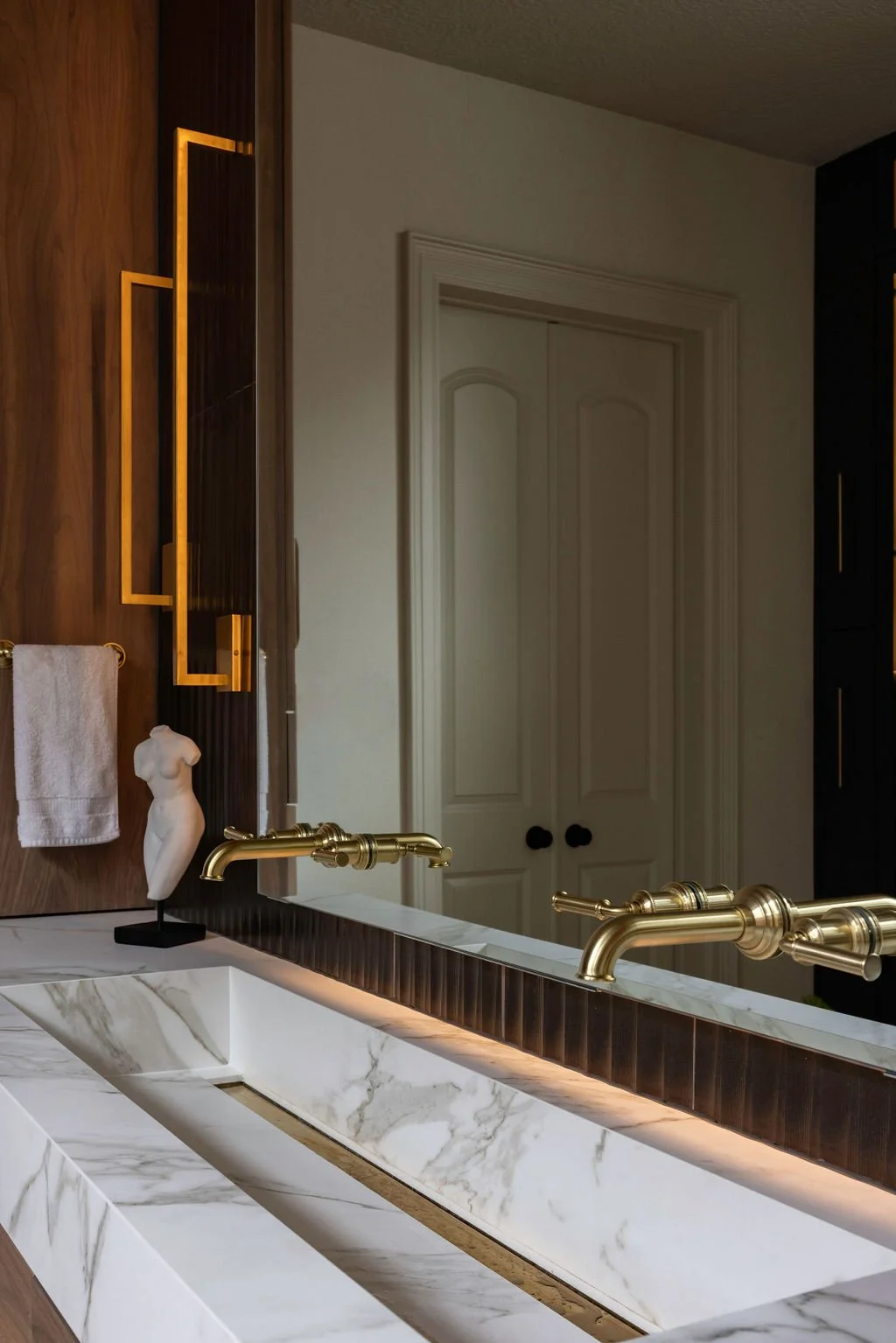 Stylish Comfort - Primary Vanity Sink Details.jpg