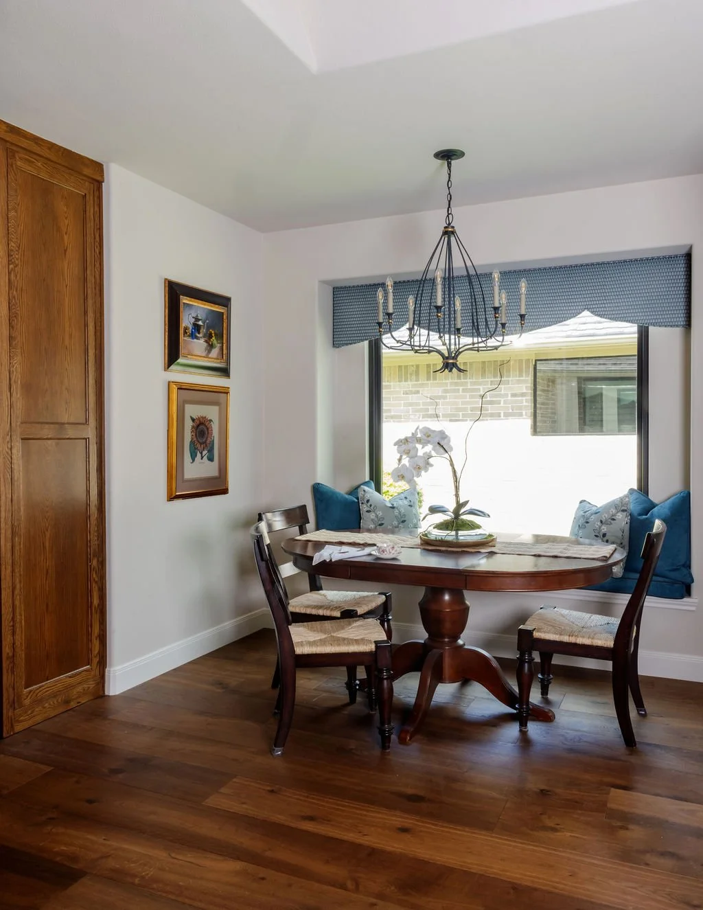 Breakfast Room.jpg