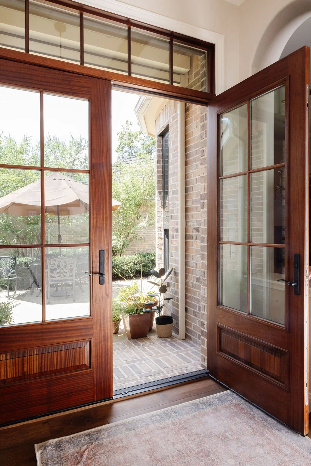 Front Door without Shade - Interior.jpg