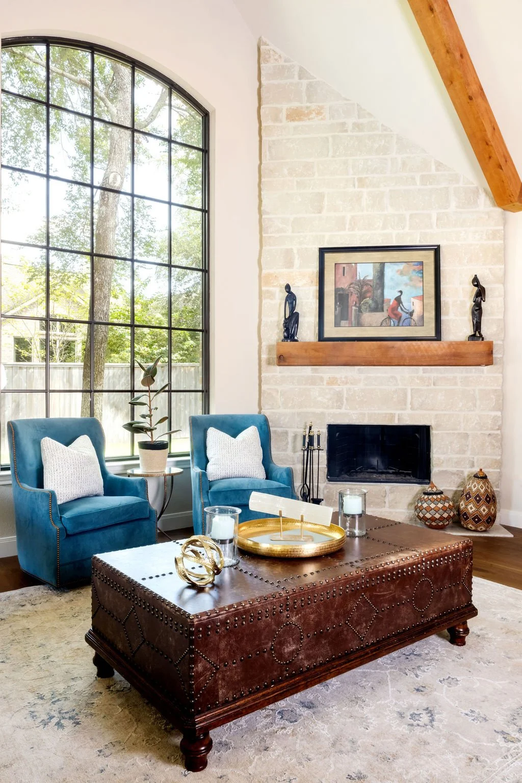 Living Room 2.jpg
