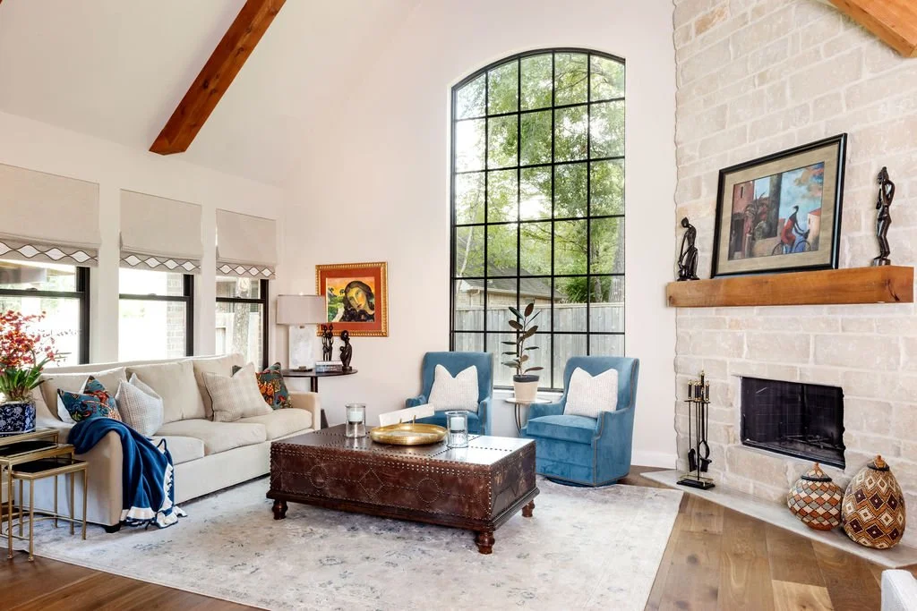 Living Room 1.jpg