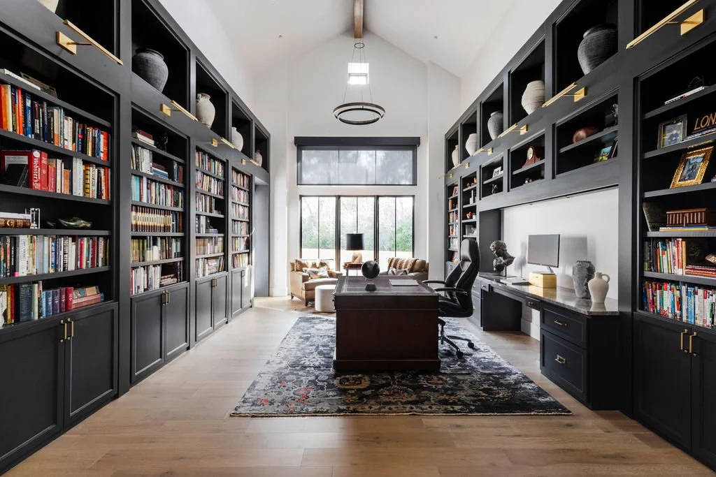 Exquisitely Chic 44 - Study.jpg
