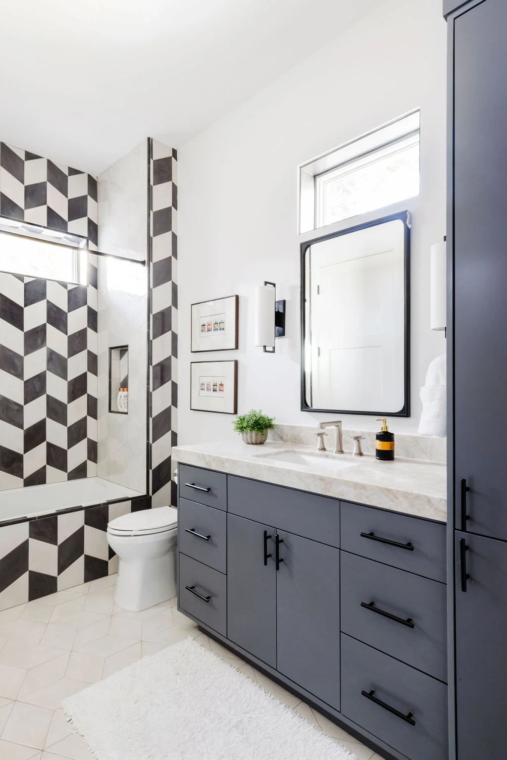 Exquisitely Chic 54 - Black and White Bathroom.jpg