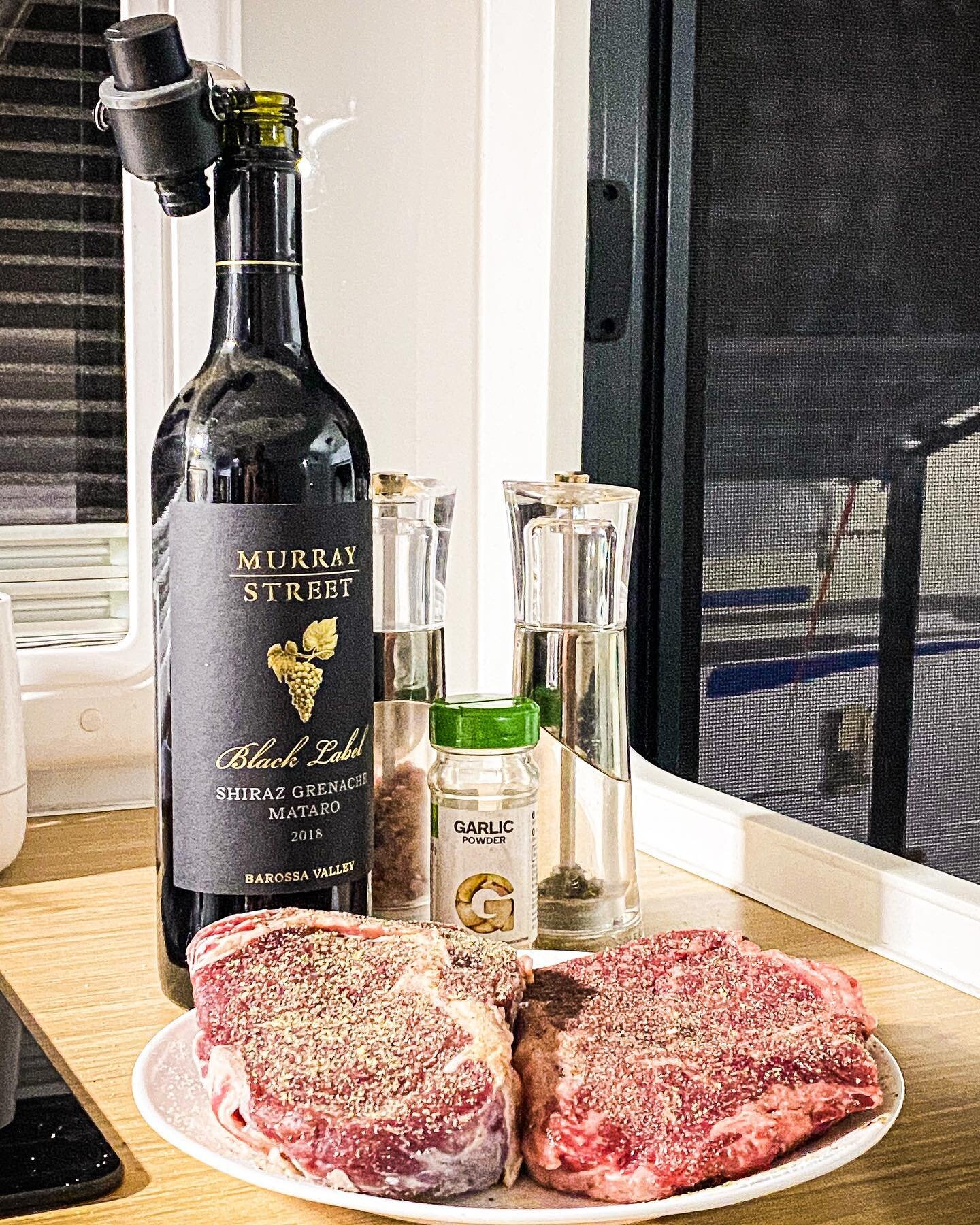 One of the cool things about travelling. Tonight is Oakey Premium Wagyu Porterhouse from Murray Bridge @drakessupermarkets , thick cut rib fillet from Mount Pleasant Butchery and an SGM from @msvwine of Greenock in the Barossa Valley.

So from here, 