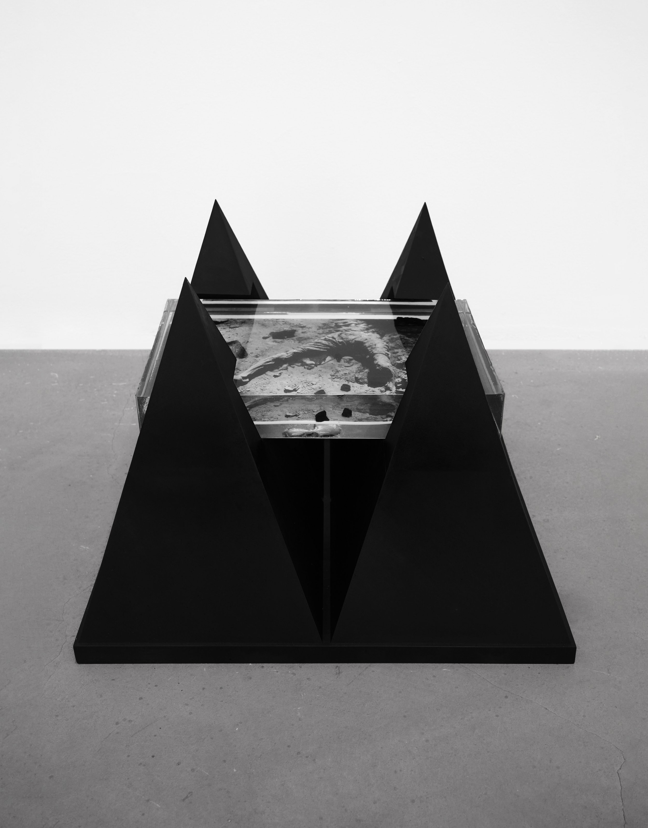 Cao Shu, Hecate I, 2025, 40 x 40 x 31cm.jpg