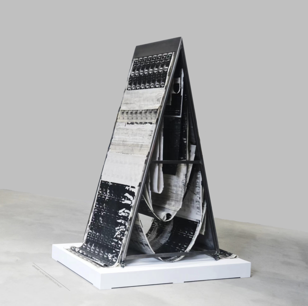 陈问村，尖 SHARP，2021. .png