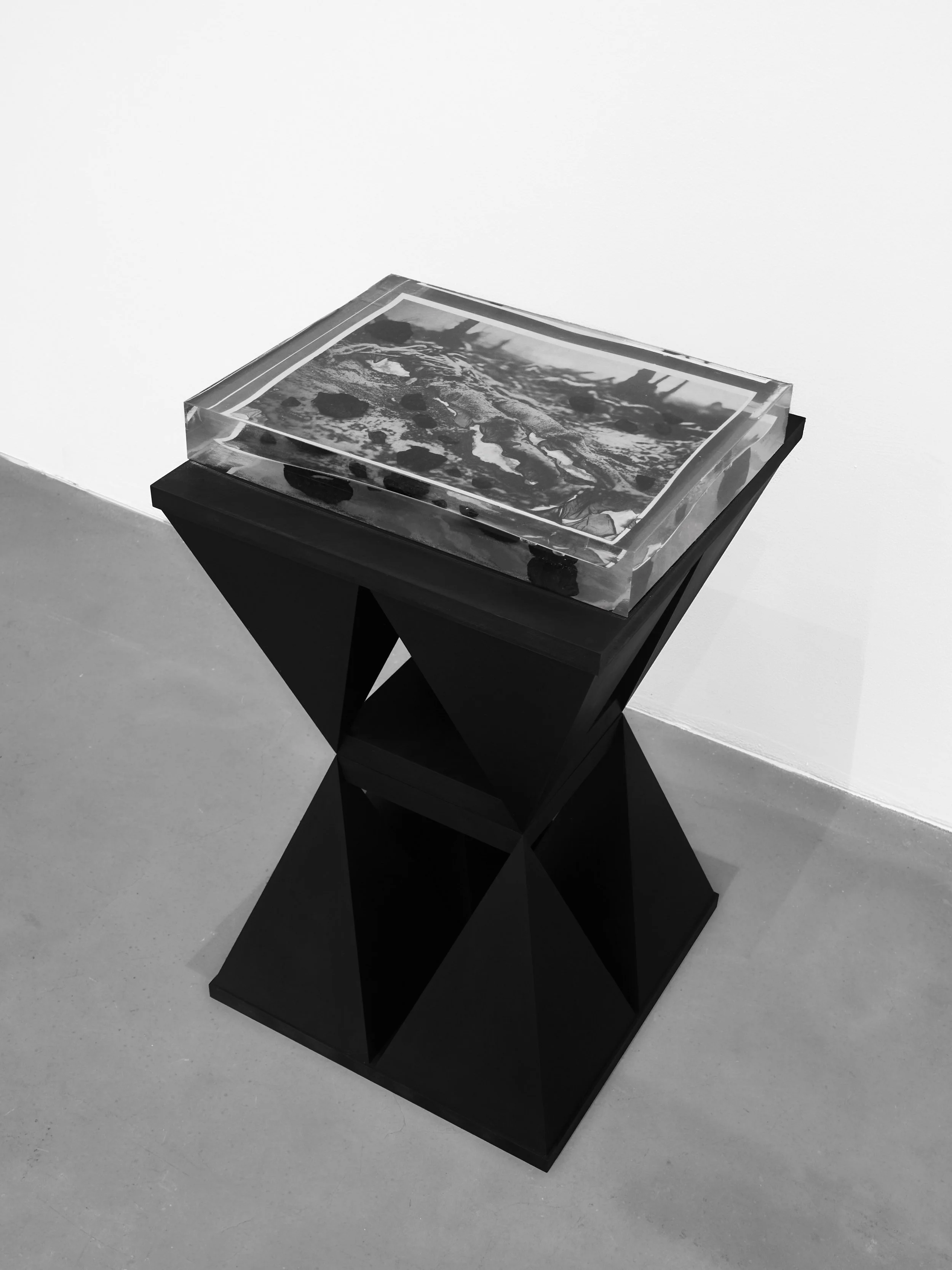 Cao Shu, Hecate III, 2025, 40 x 40 x 67.5cm.jpg