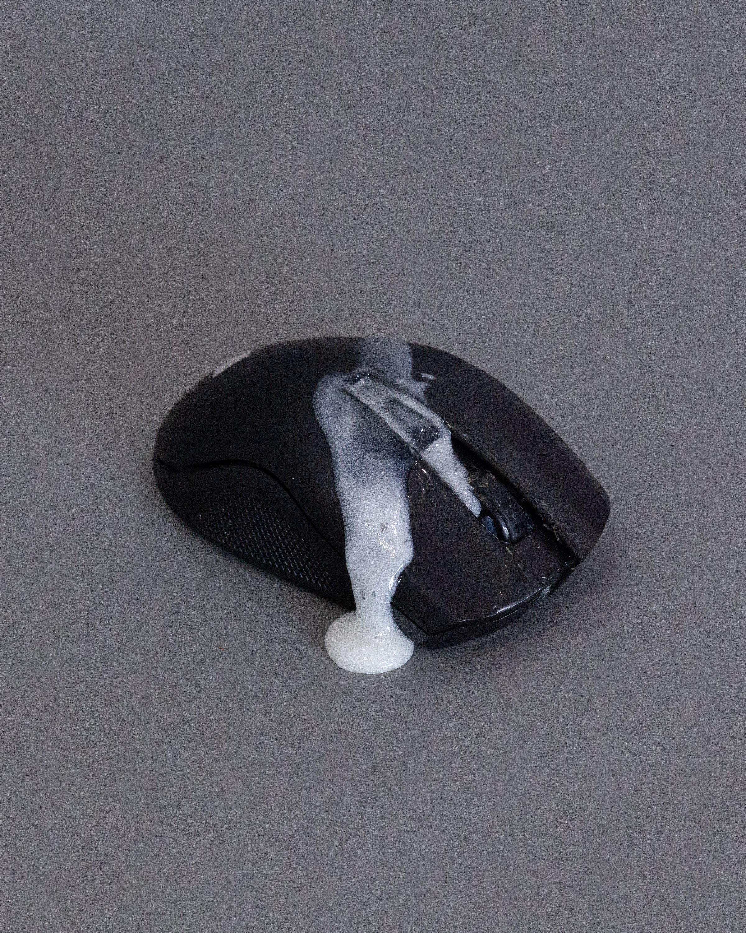 Mauro C. Martinez_Omen,2023_Resin_7.62cmx12.7cmx5.08cm.jpg