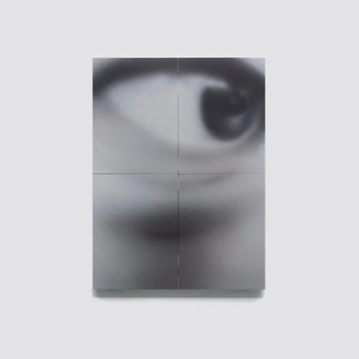 02_0_CuriousGaze.jpg