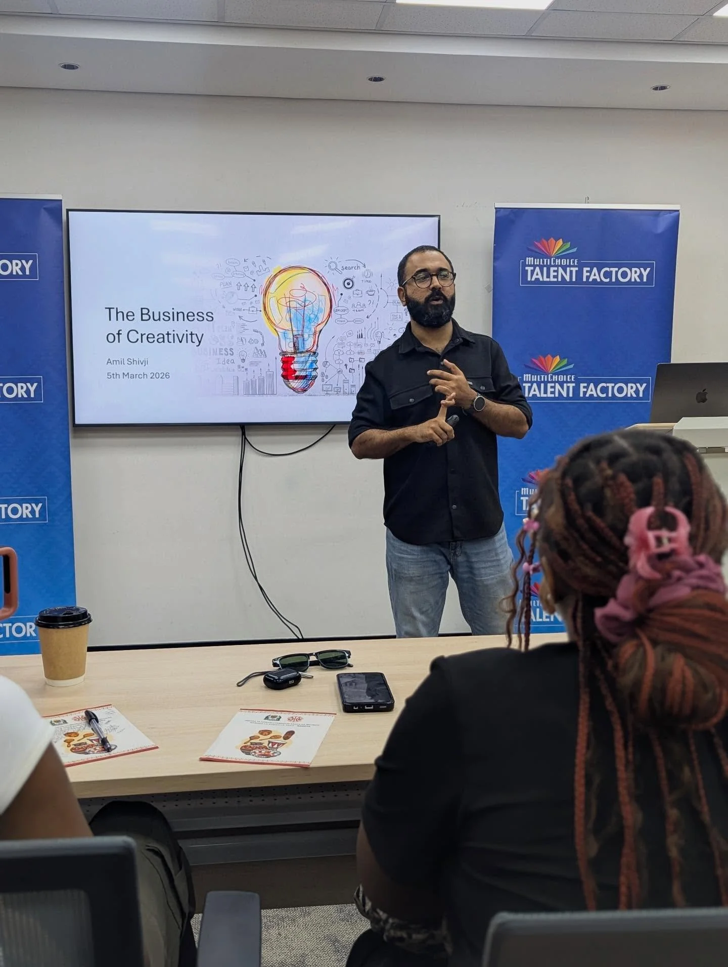 Ilipata mwaliko kutoka @wemediaconnect kushiriki na kufundisha katika warsha ya Female Creatives,kwenye mada ya (The business of creative)iliyofundishwa na mtengeneza filamu mbobezi @amilshivji.

Hii imekuwa nafasi nzuri yakutoa maarifa na uzoefu juu